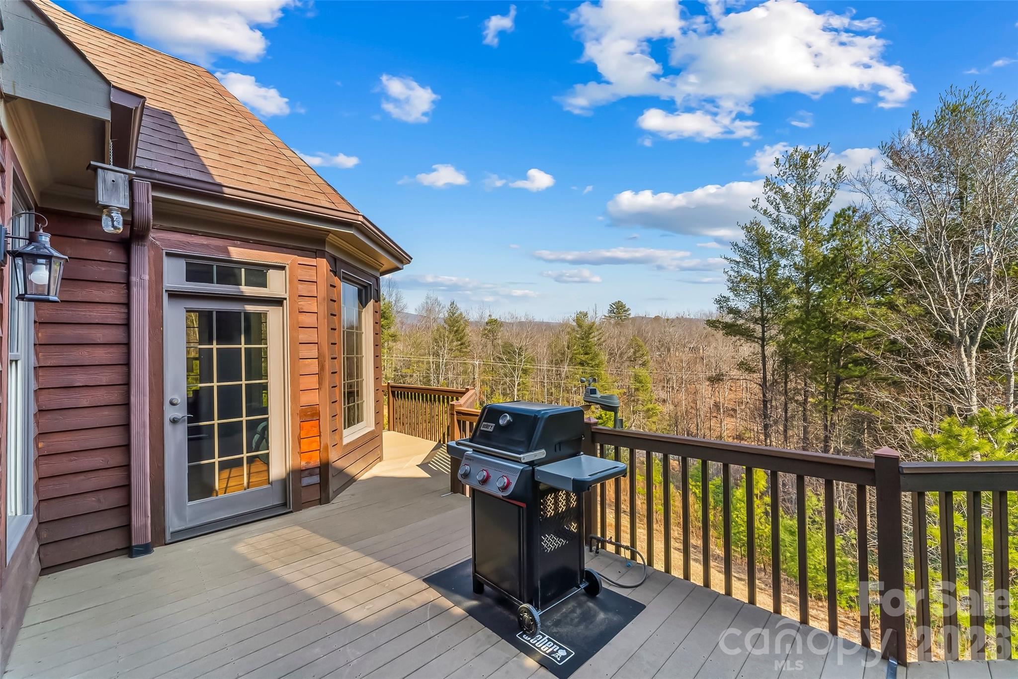 293 Bear Cliff Drive — Nebo