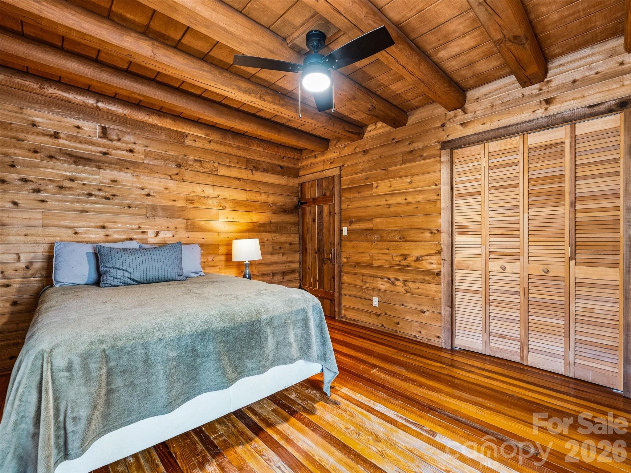55 Valley Lane — Pisgah Forest