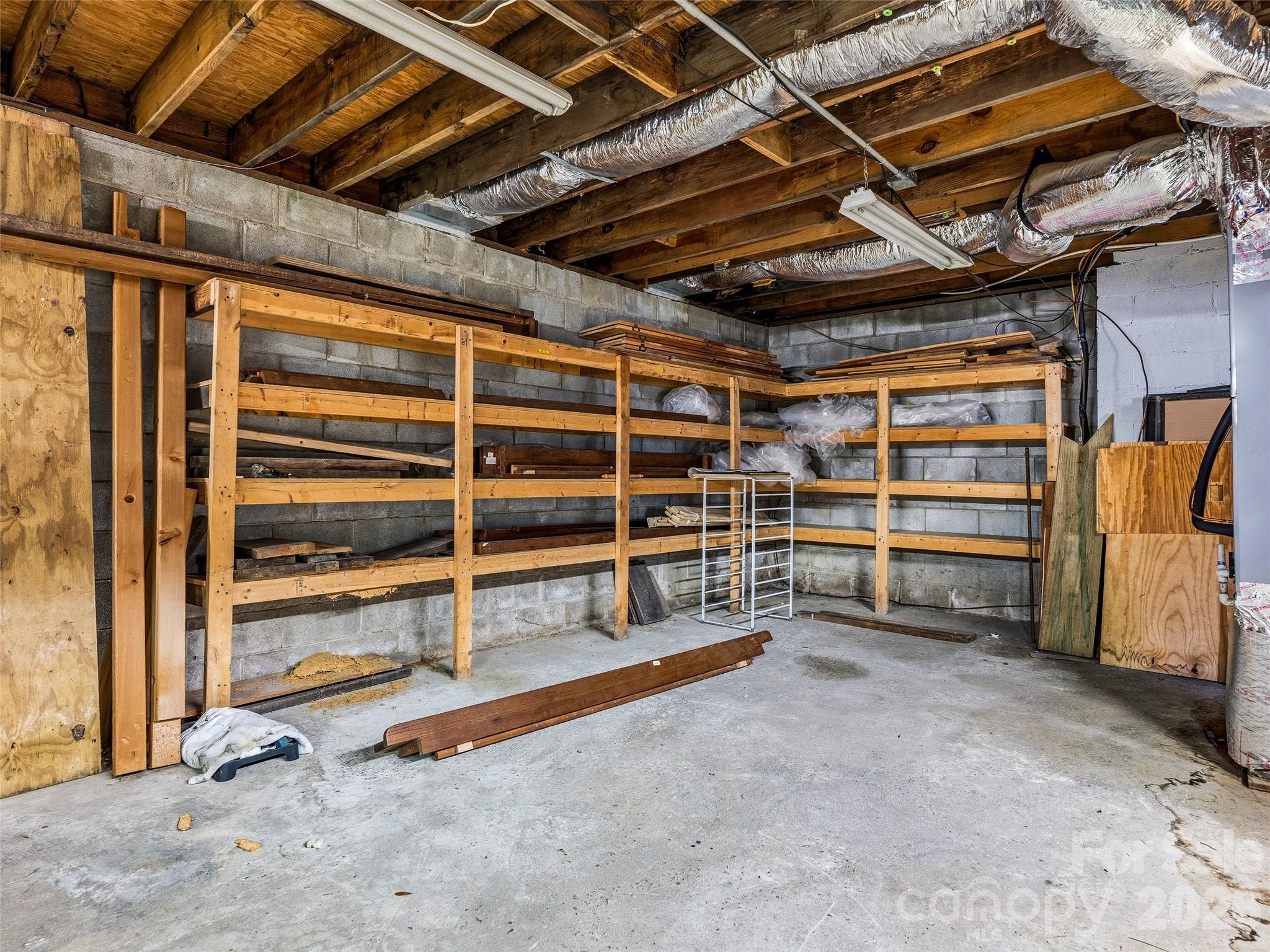 55 Valley Lane — Pisgah Forest