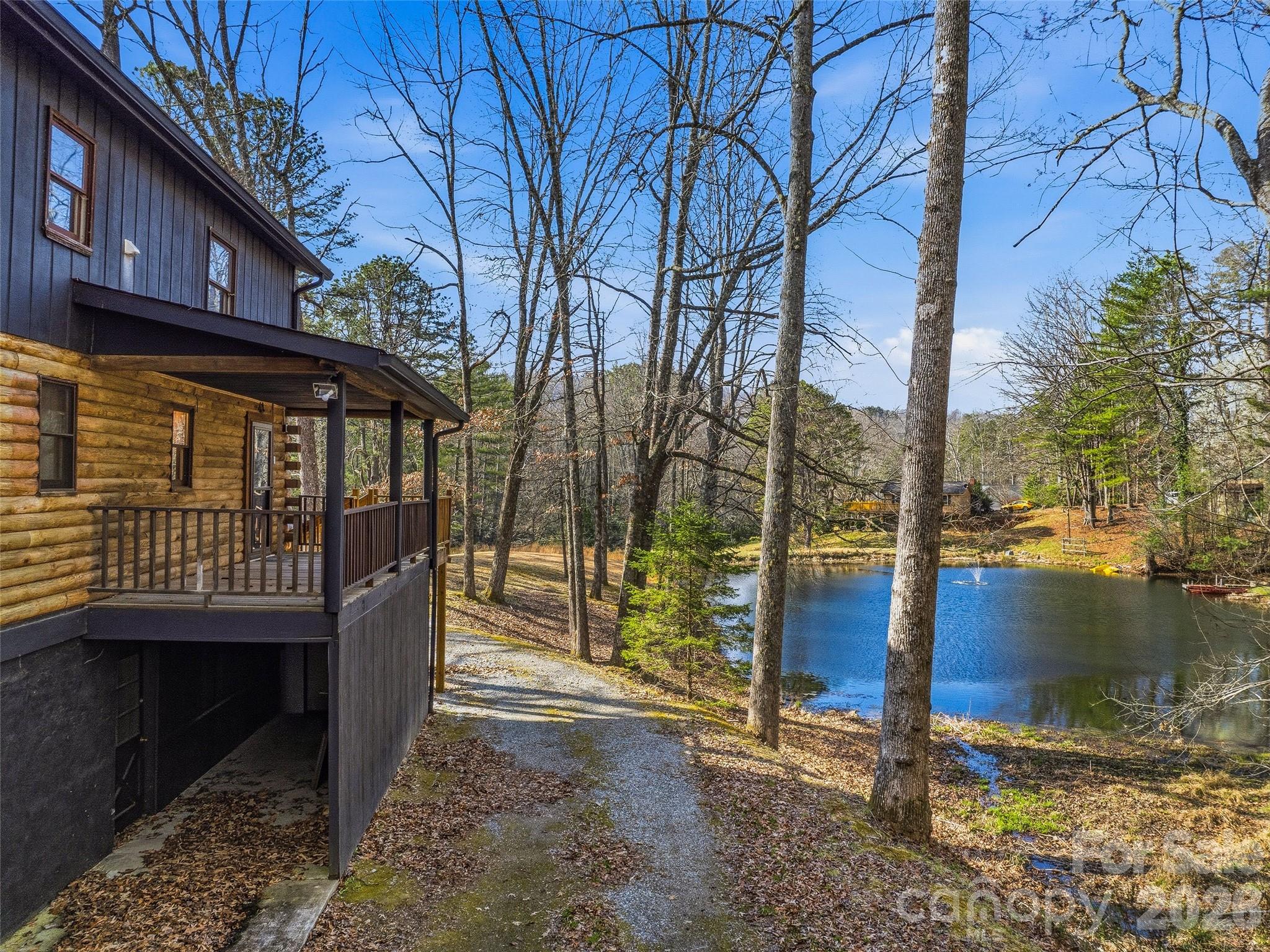 55 Valley Lane — Pisgah Forest