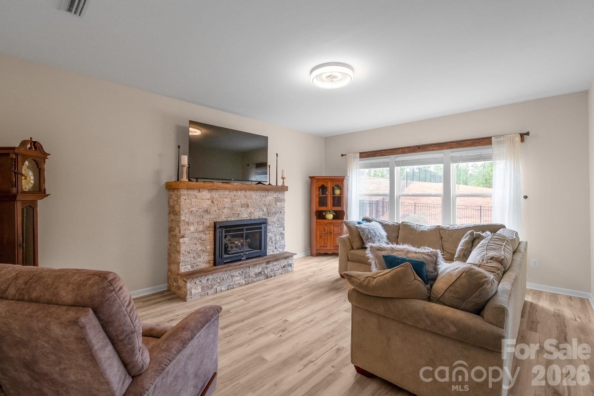 161 Old Harbor Drive — Mount Gilead