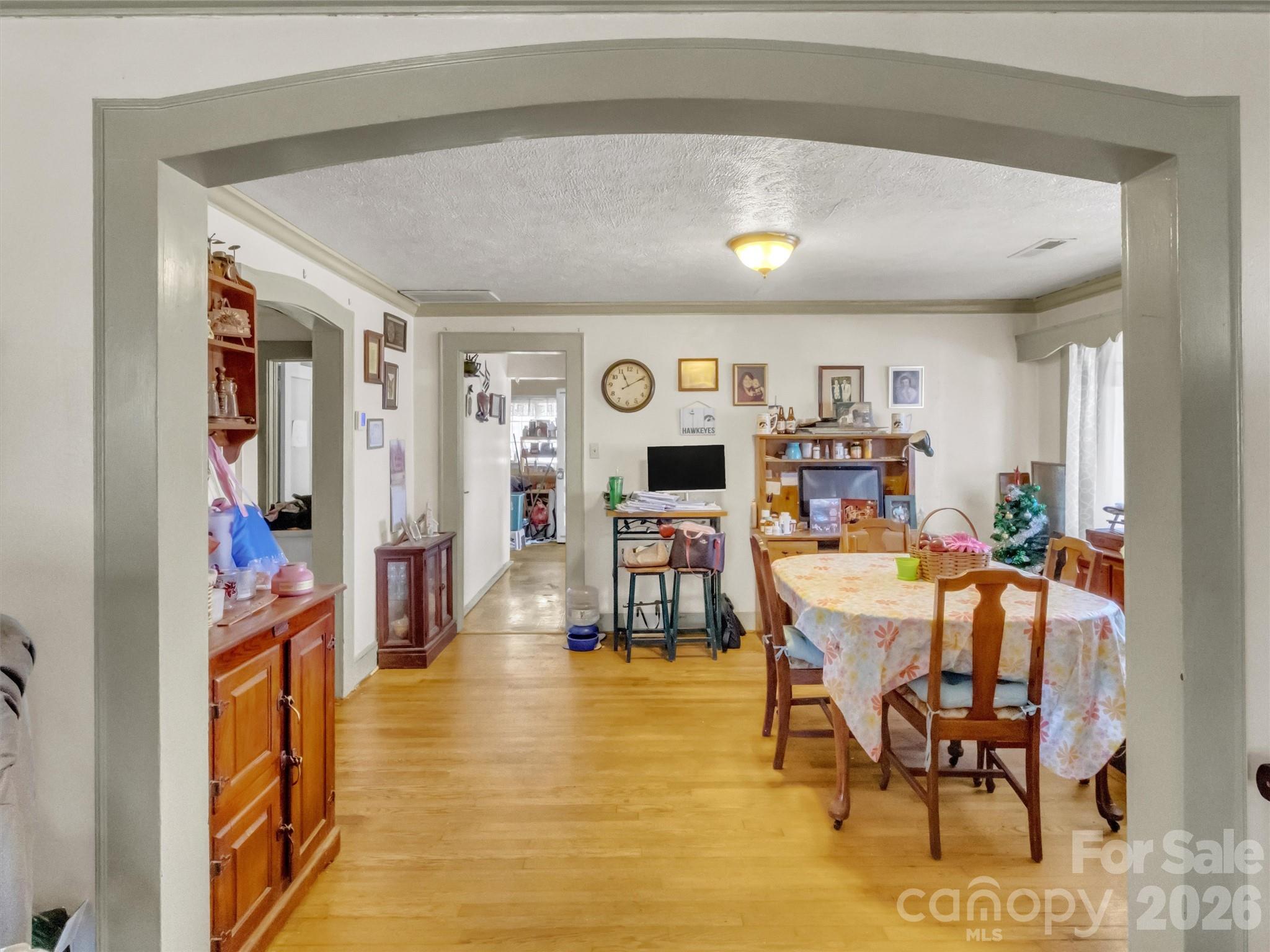 301 Mulberry Street — Clyde