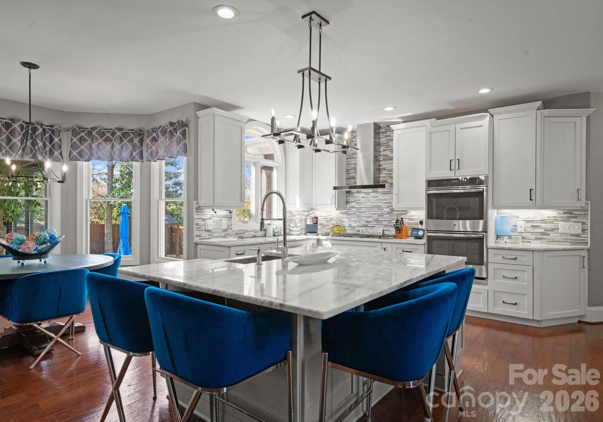141 Sardis Lane — Charlotte