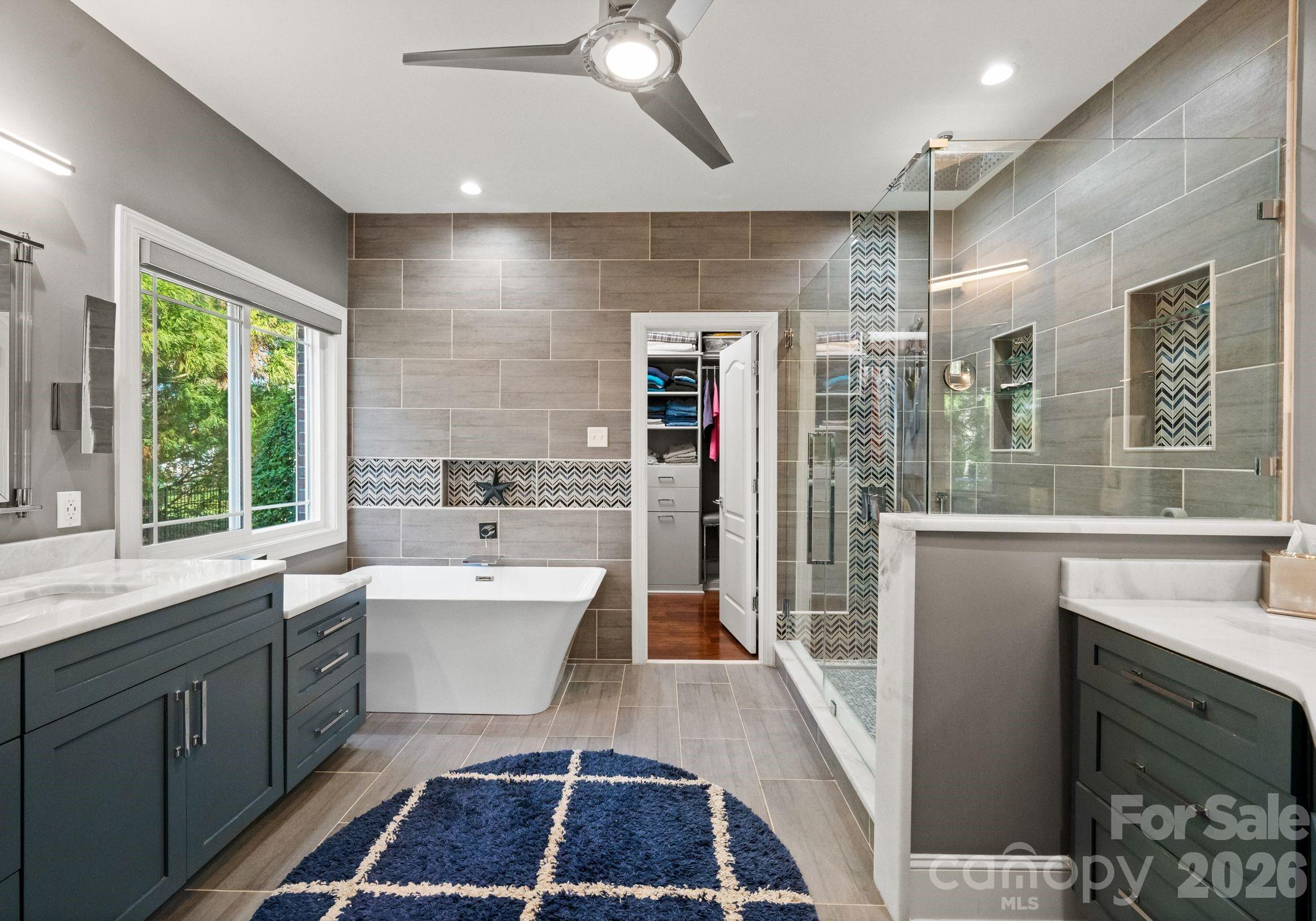 141 Sardis Lane — Charlotte