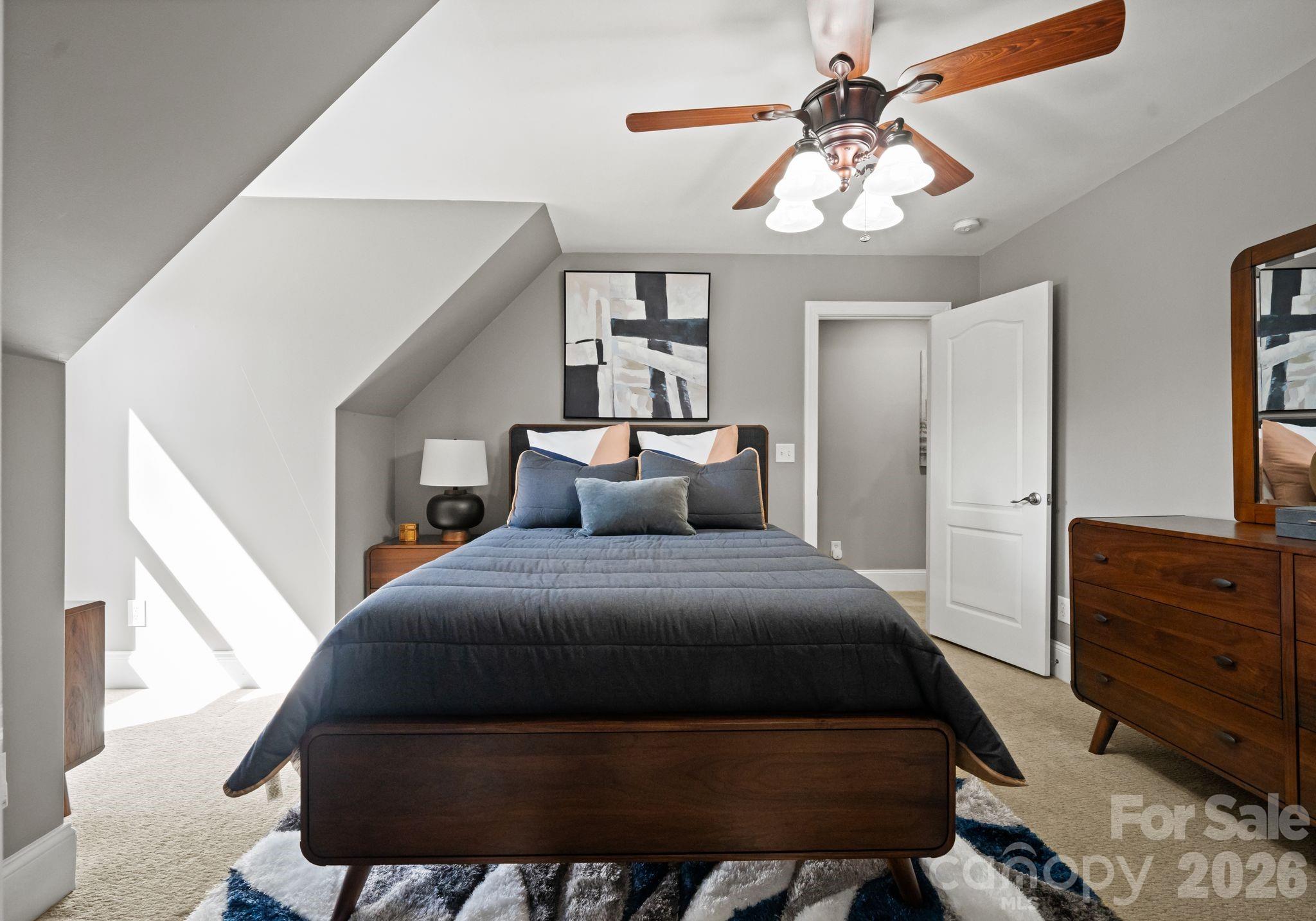 141 Sardis Lane — Charlotte
