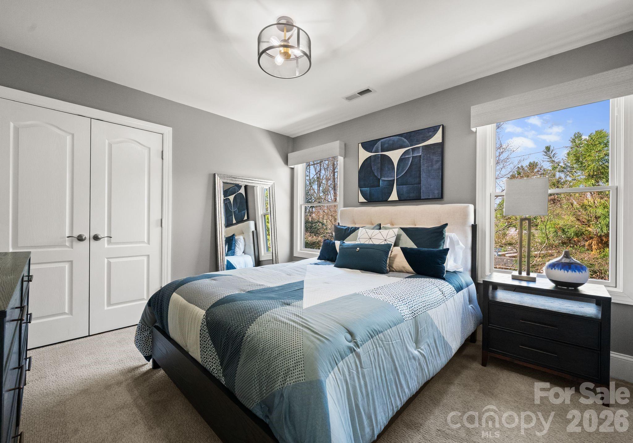 141 Sardis Lane — Charlotte