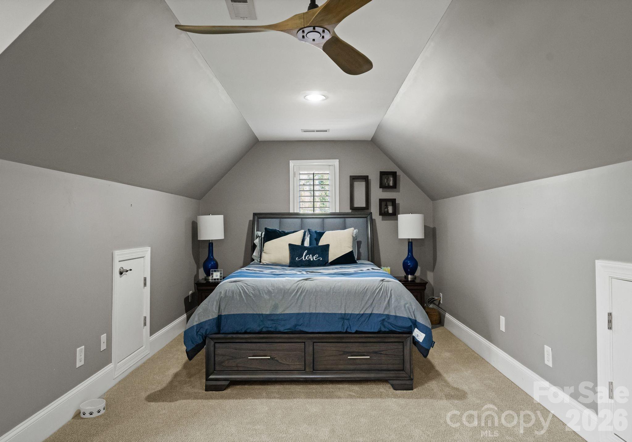 141 Sardis Lane — Charlotte