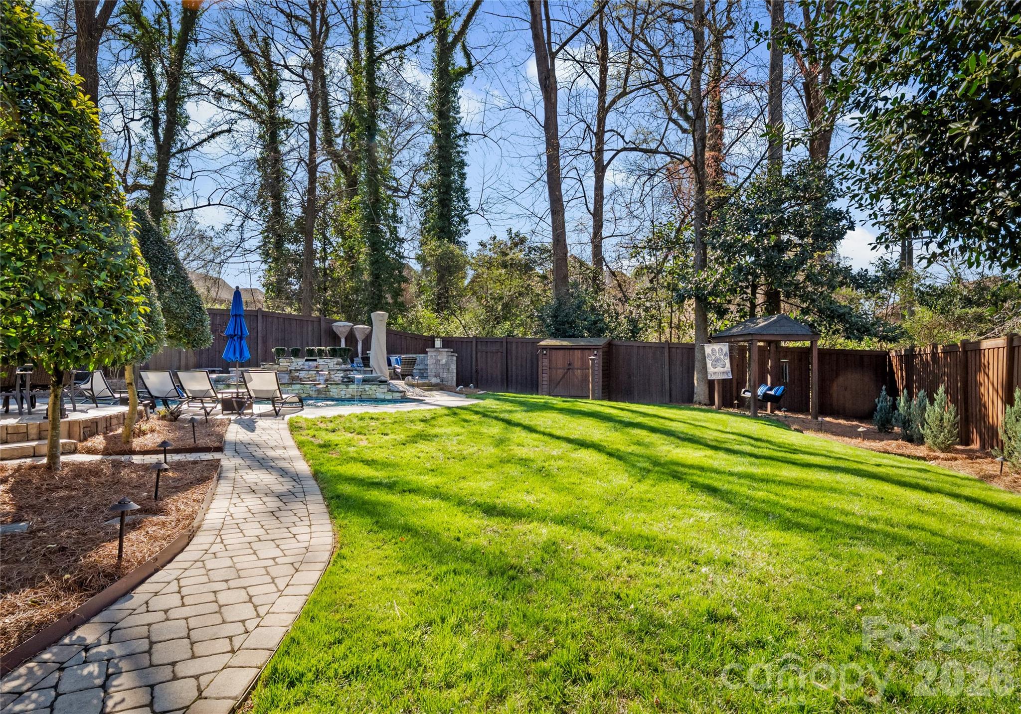 141 Sardis Lane — Charlotte