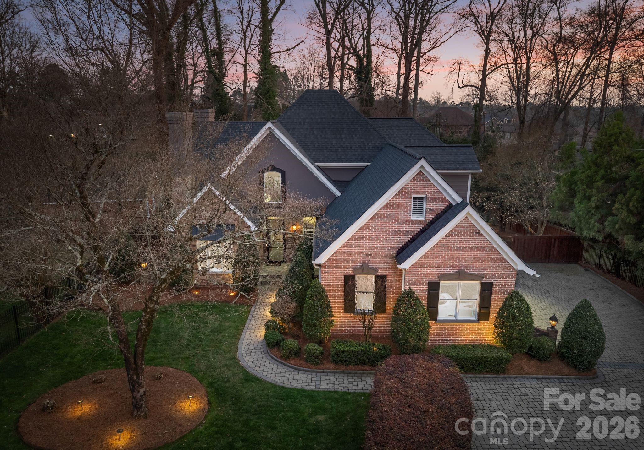 141 Sardis Lane — Charlotte