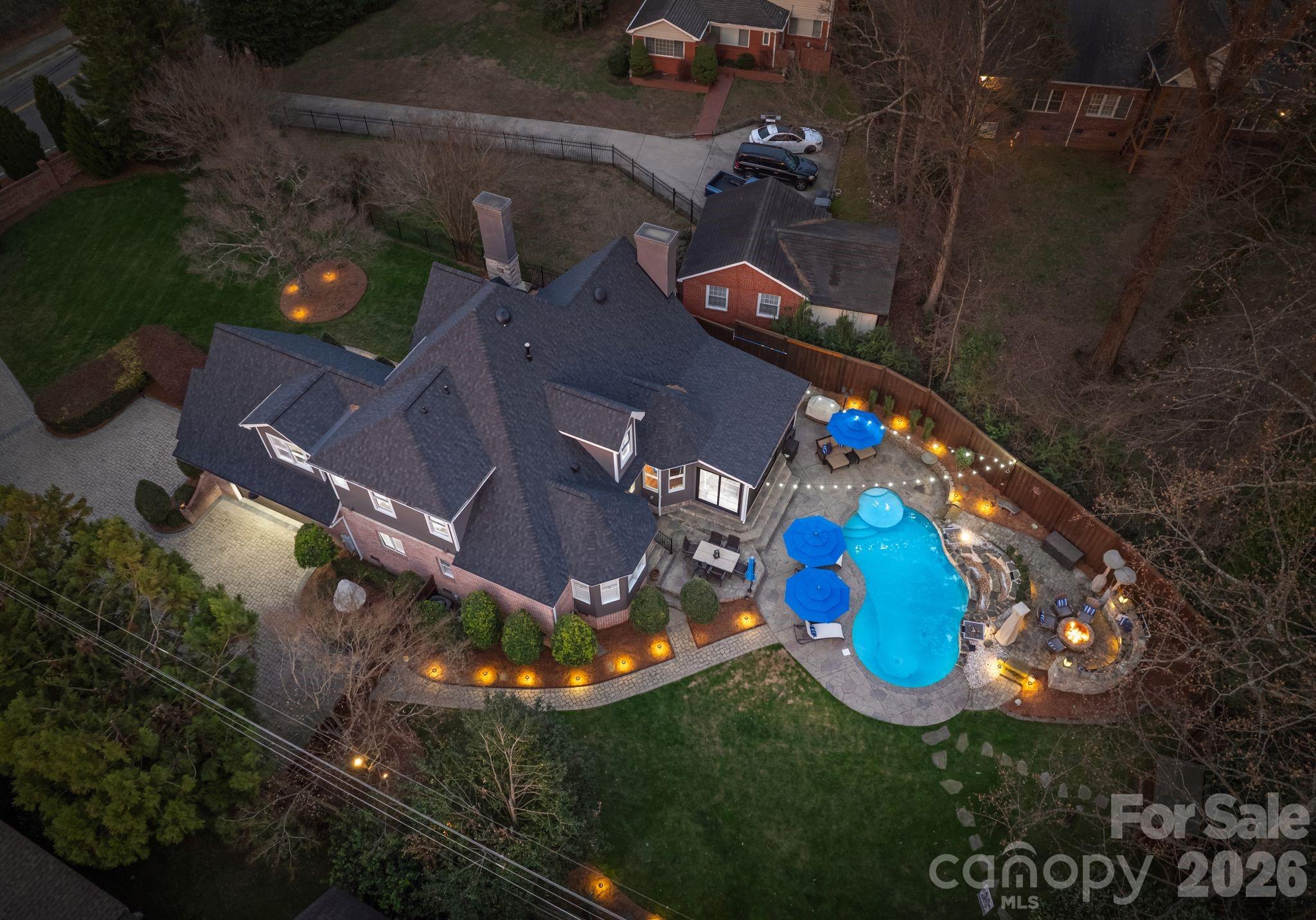 141 Sardis Lane — Charlotte