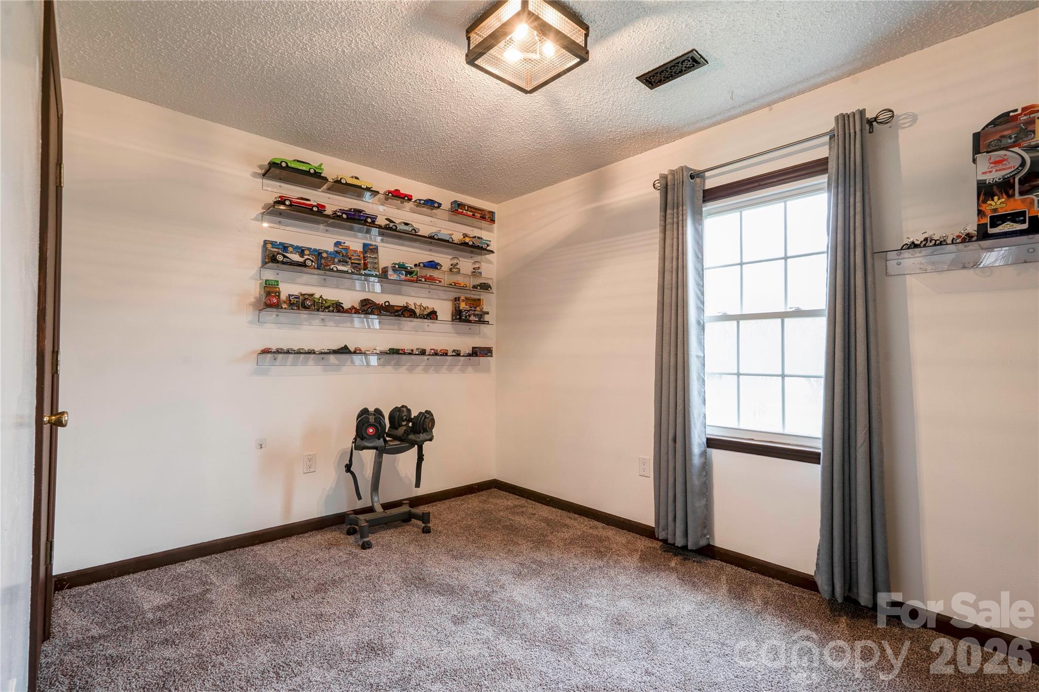 111 Hicks Road — Grover