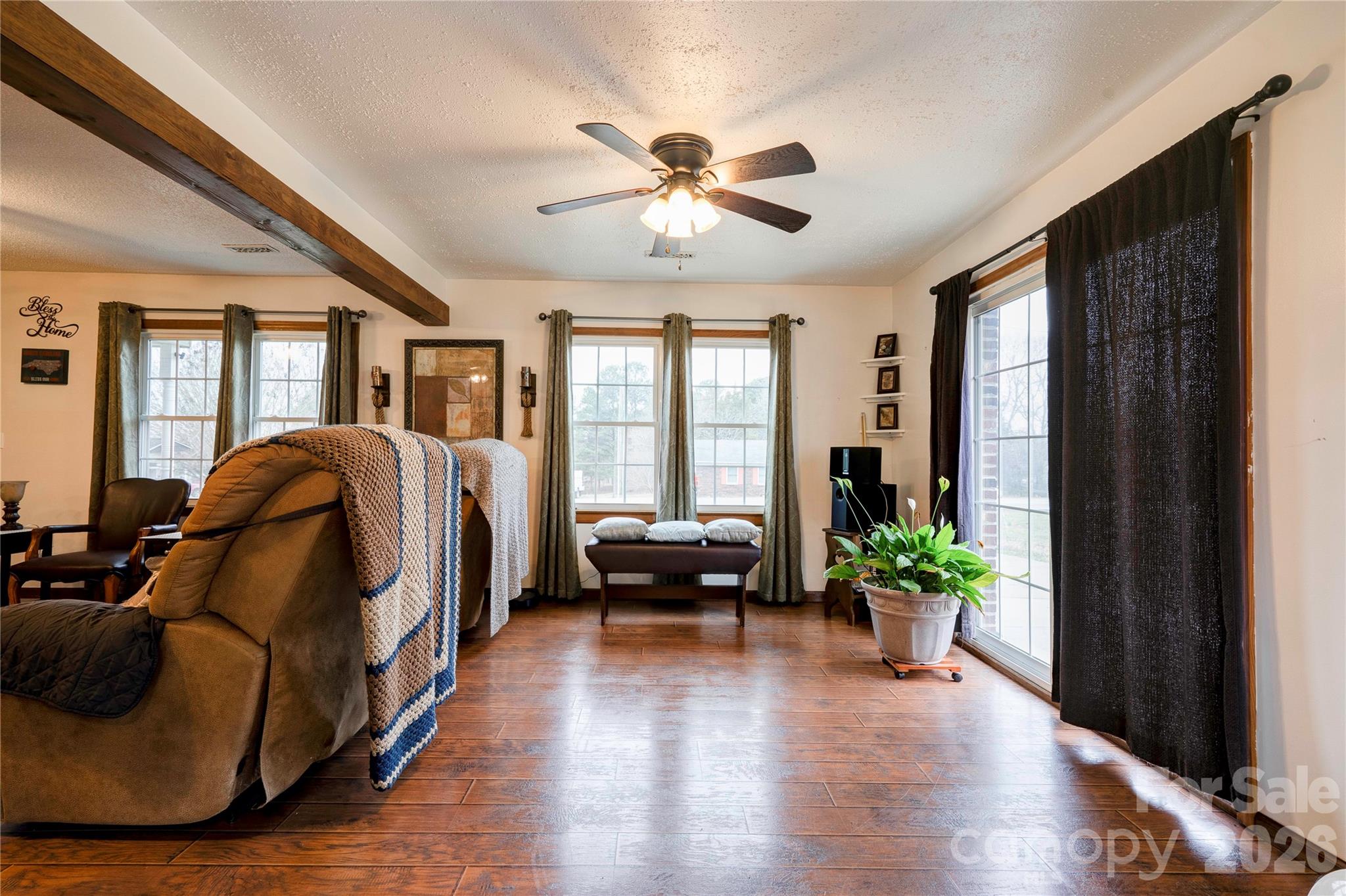 111 Hicks Road — Grover