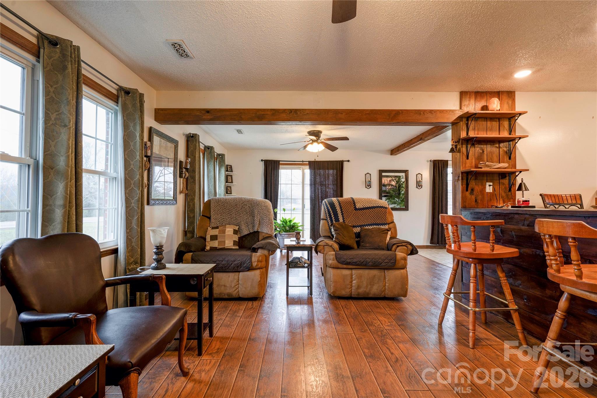 111 Hicks Road — Grover