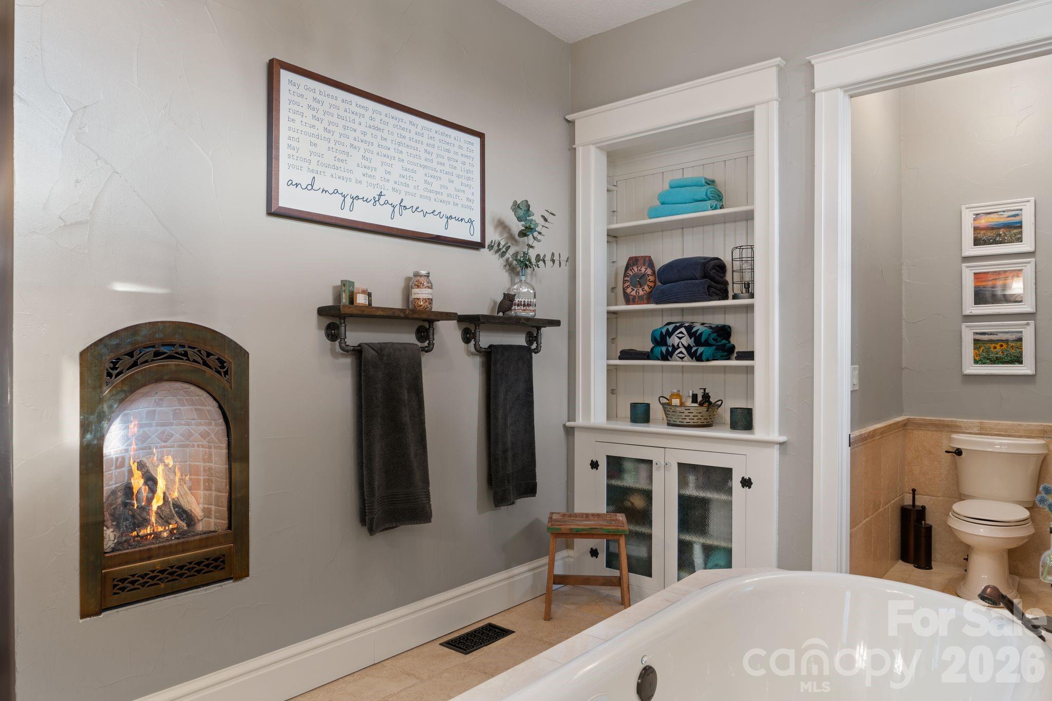 29 Bonnie Brae Drive — Weaverville
