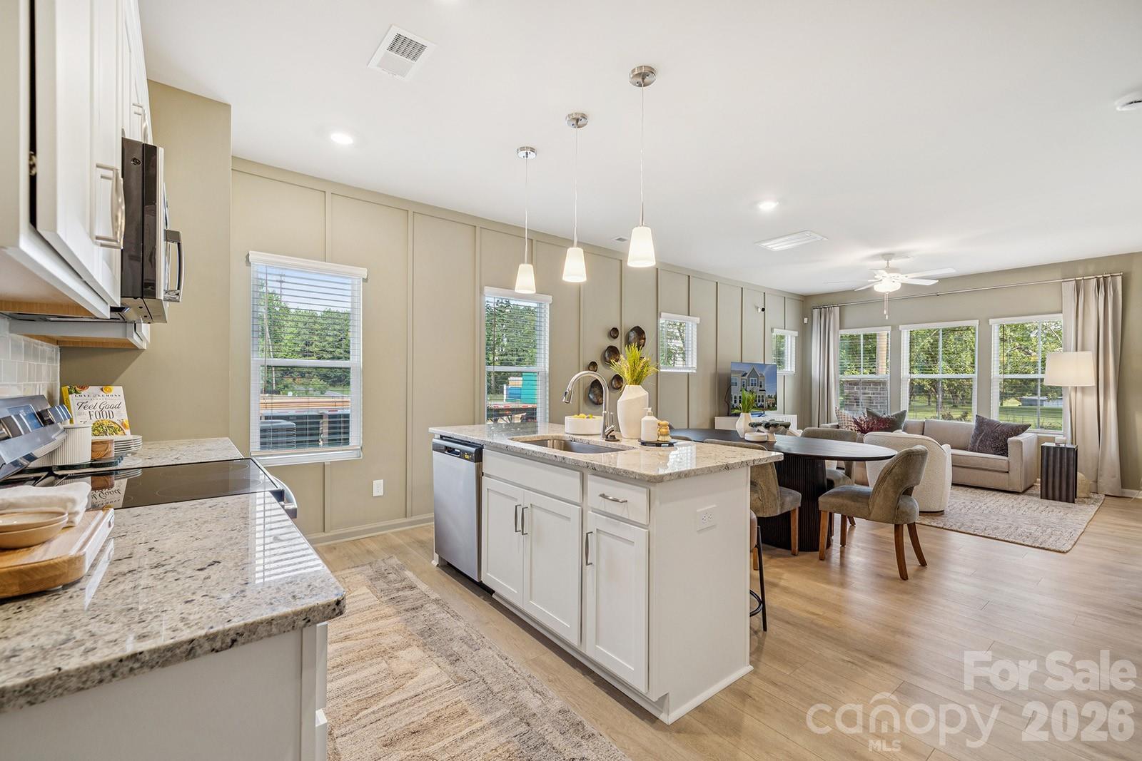 4624 Lakeview Road #4 — Charlotte
