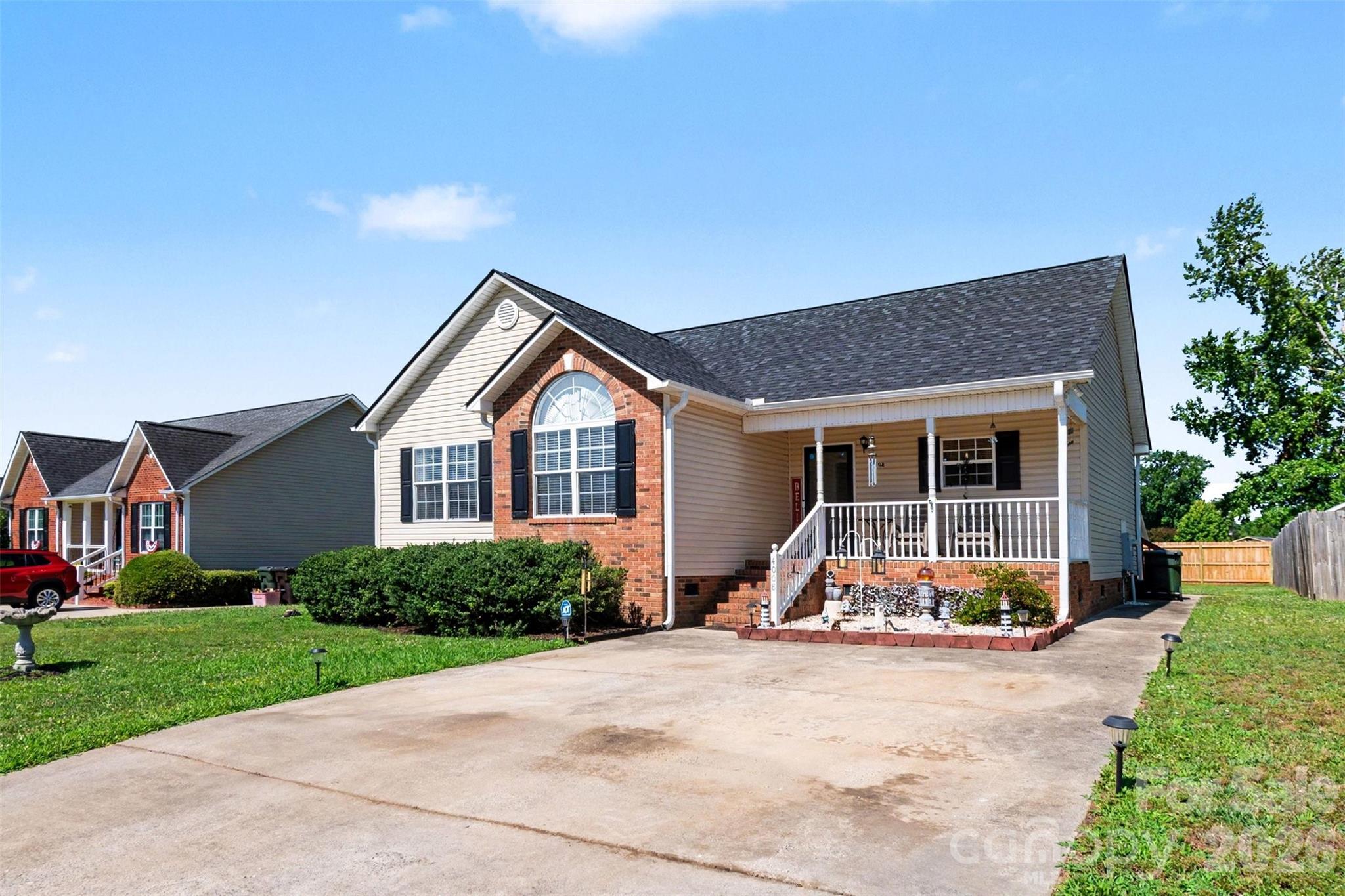 4008 Woodleigh Drive — Rock Hill