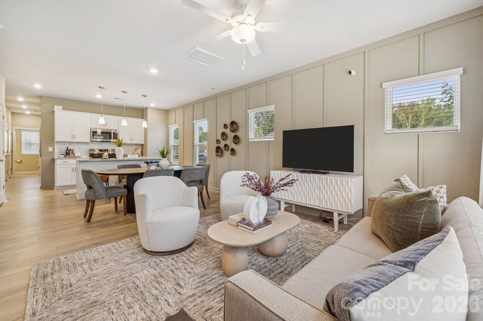 4636 Lakeview Road #7 — Charlotte