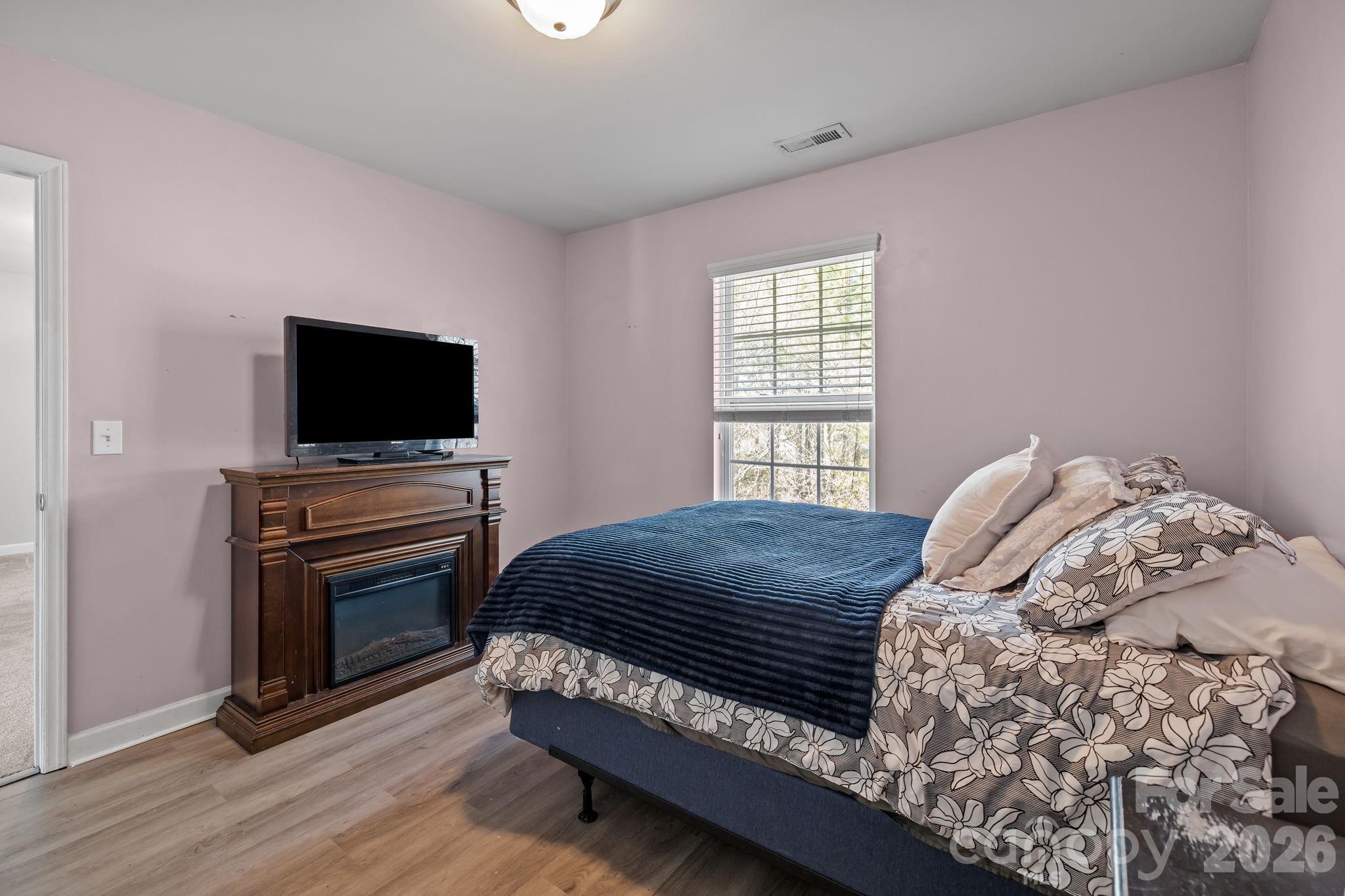 7218 Cascading Pines Drive — Tega Cay