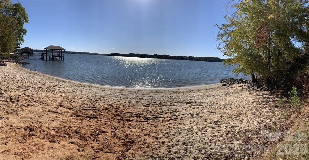 7218 Cascading Pines Drive — Tega Cay