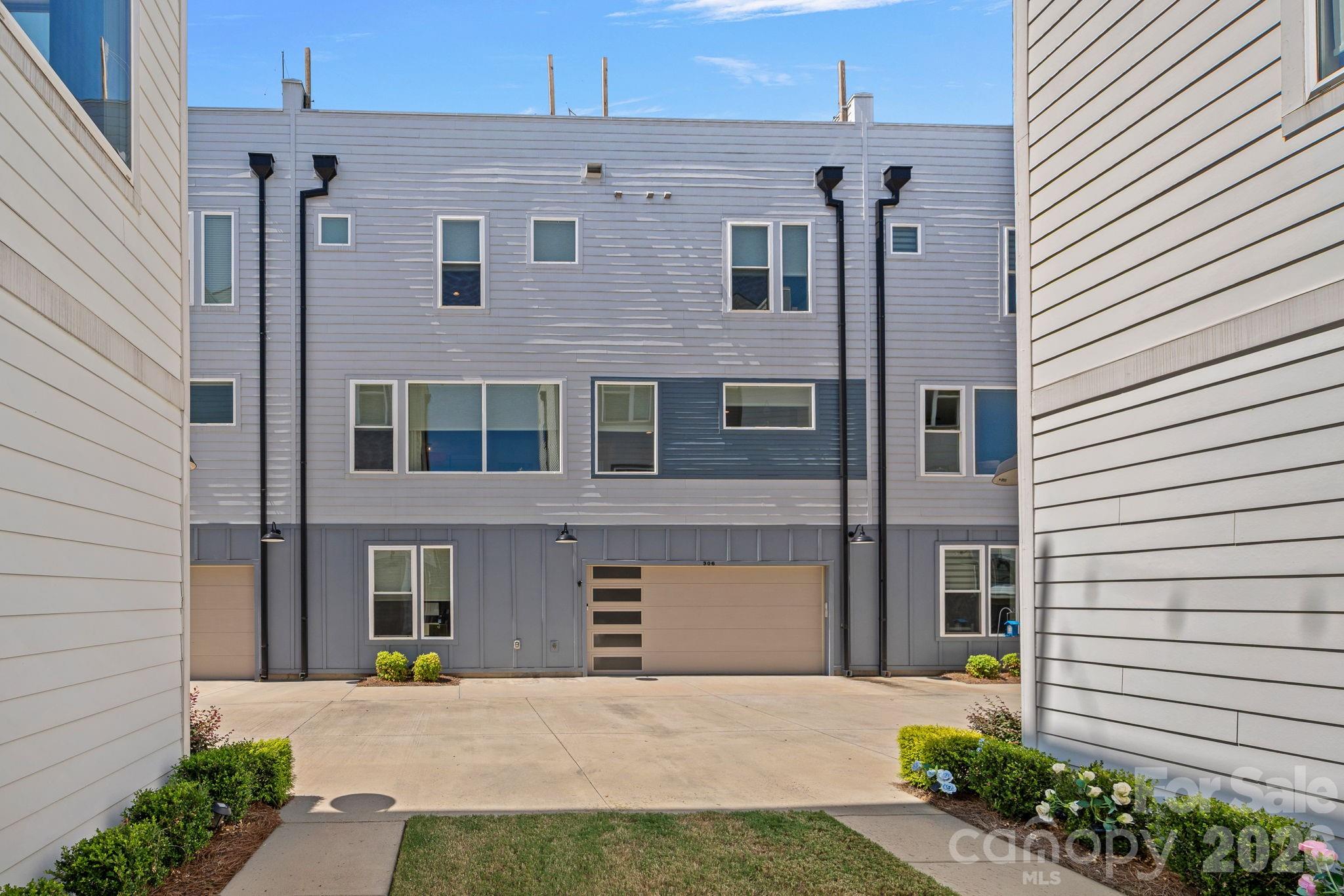 306 Wesley Heights Way — Charlotte