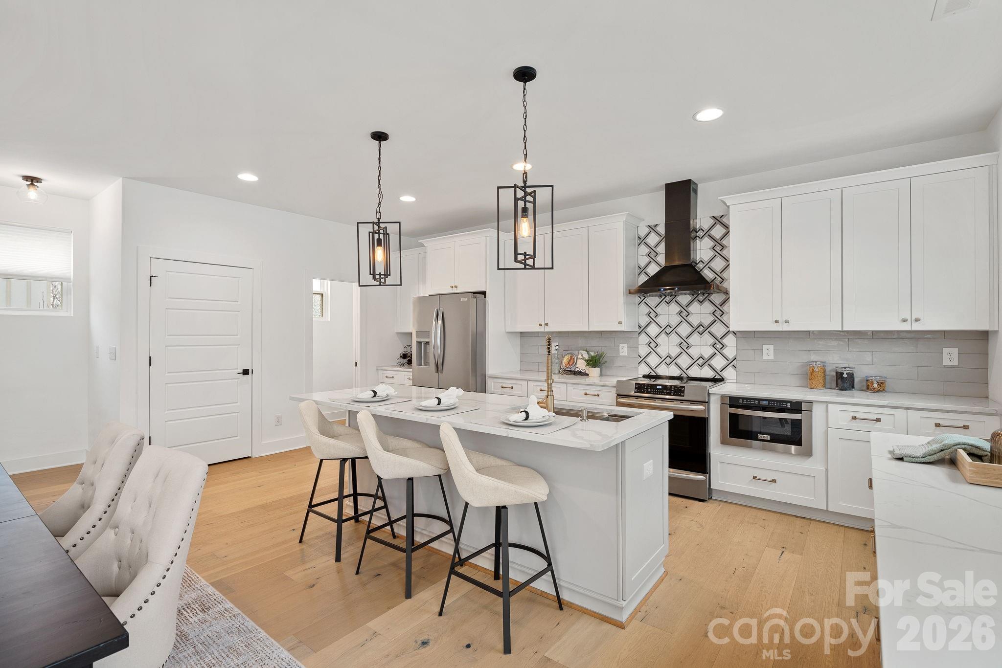 306 Wesley Heights Way — Charlotte