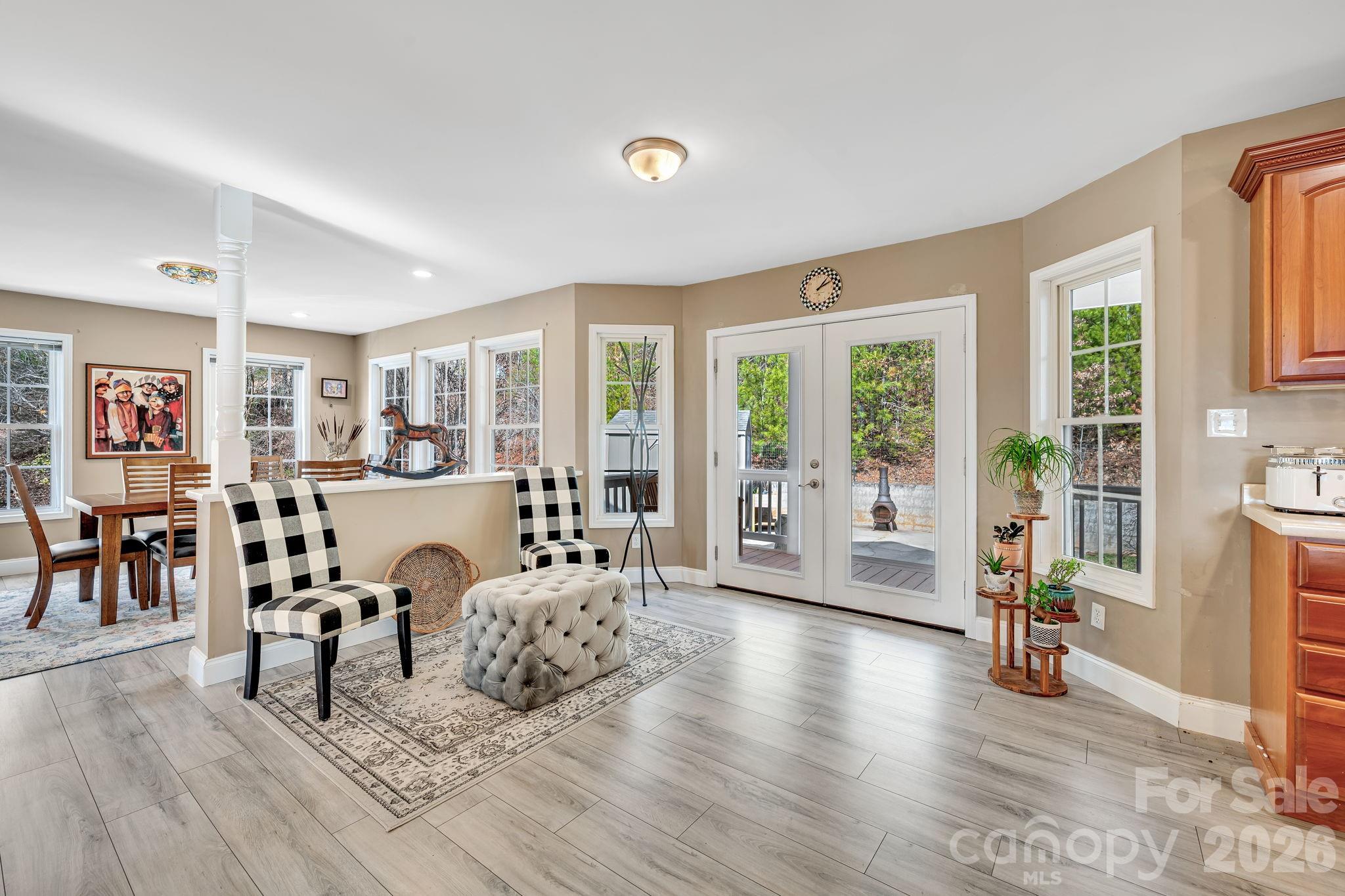 65 Lawson Ridge Road — Leicester