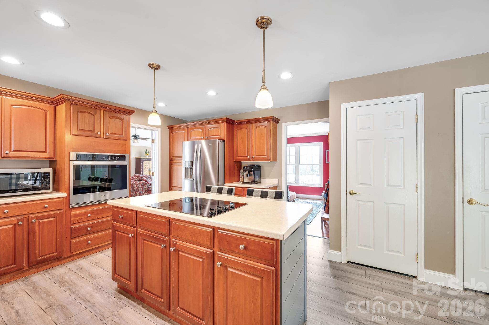 65 Lawson Ridge Road — Leicester
