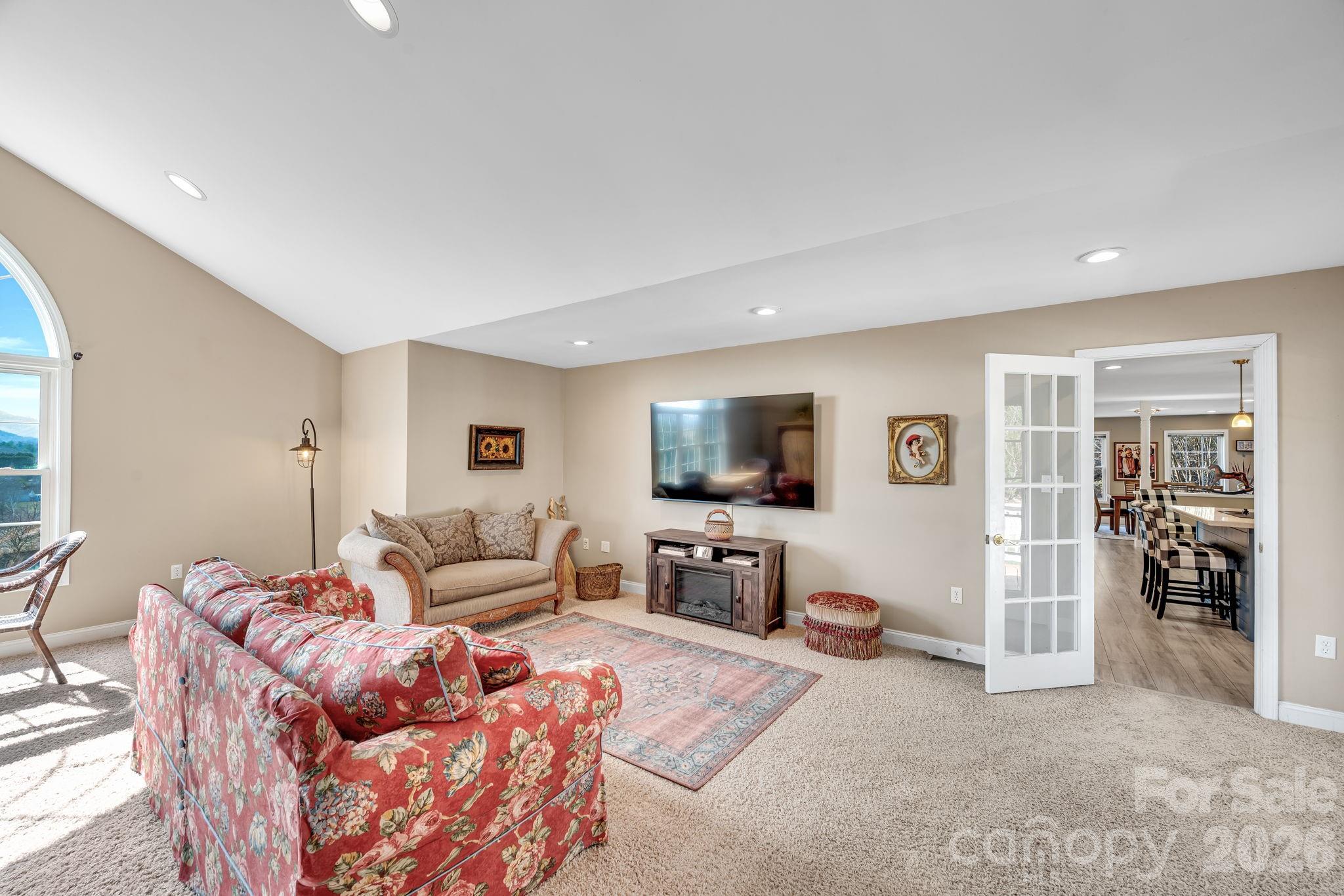 65 Lawson Ridge Road — Leicester
