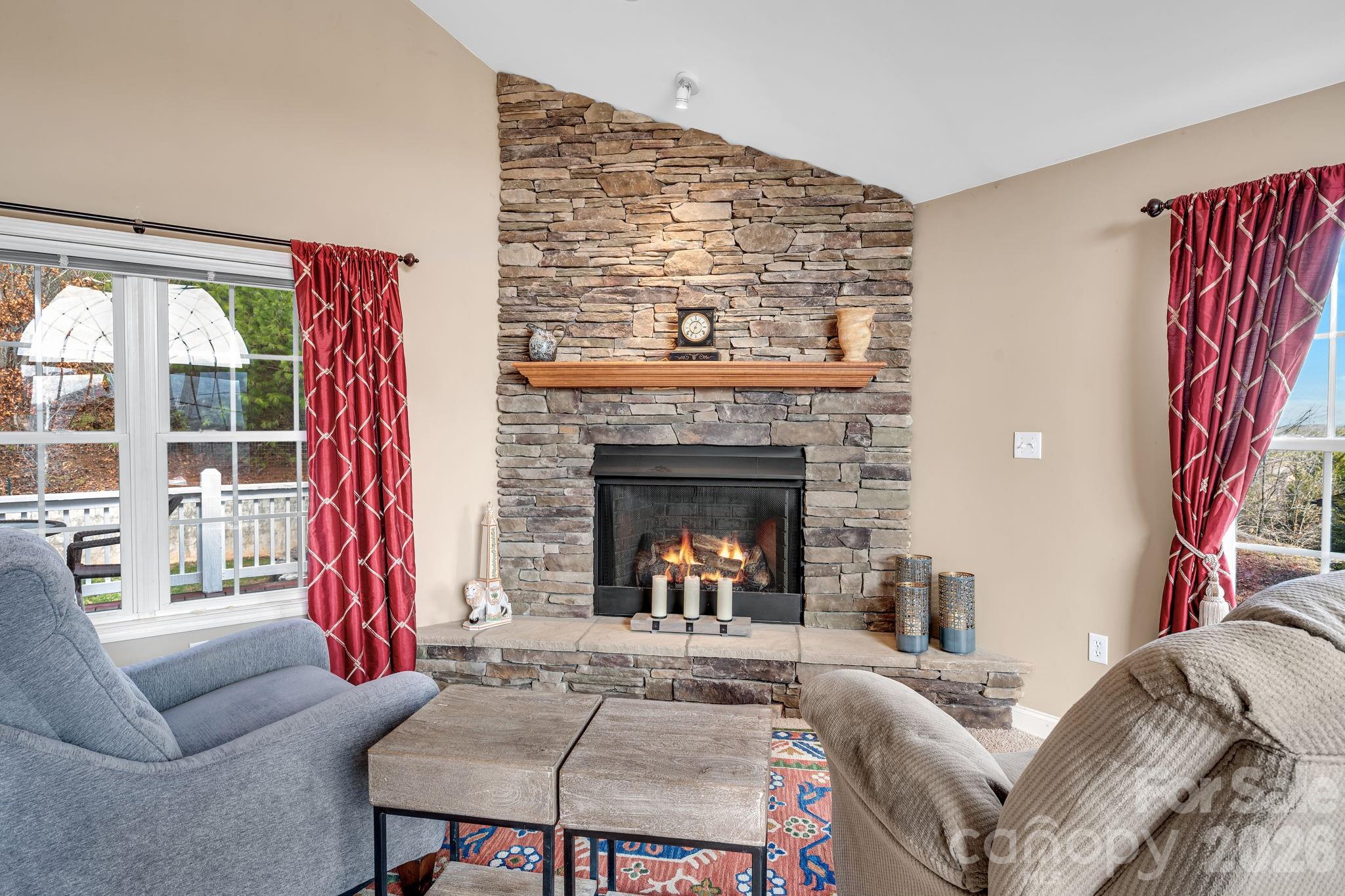 65 Lawson Ridge Road — Leicester