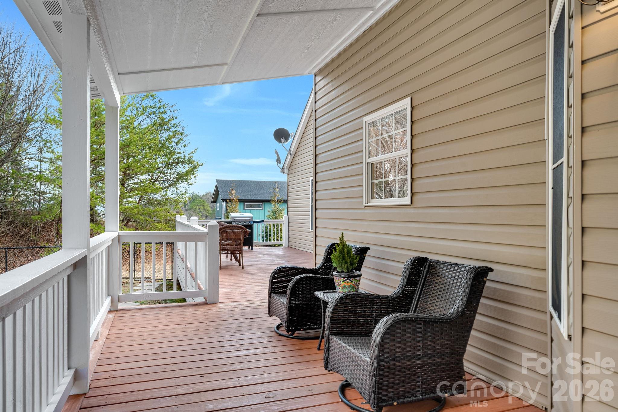 65 Lawson Ridge Road — Leicester