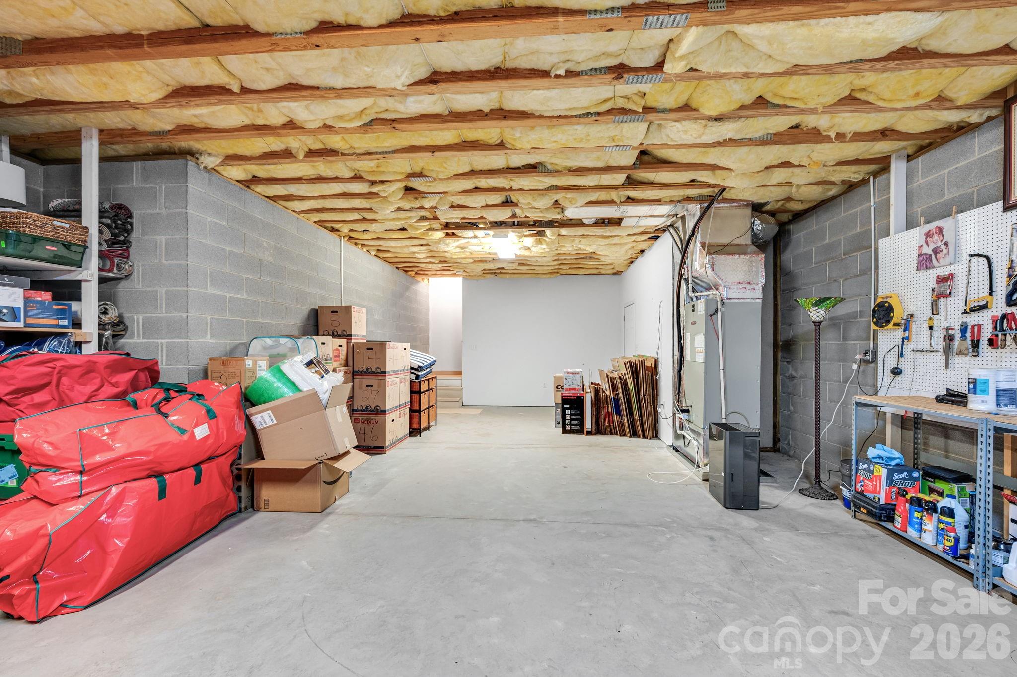 65 Lawson Ridge Road — Leicester