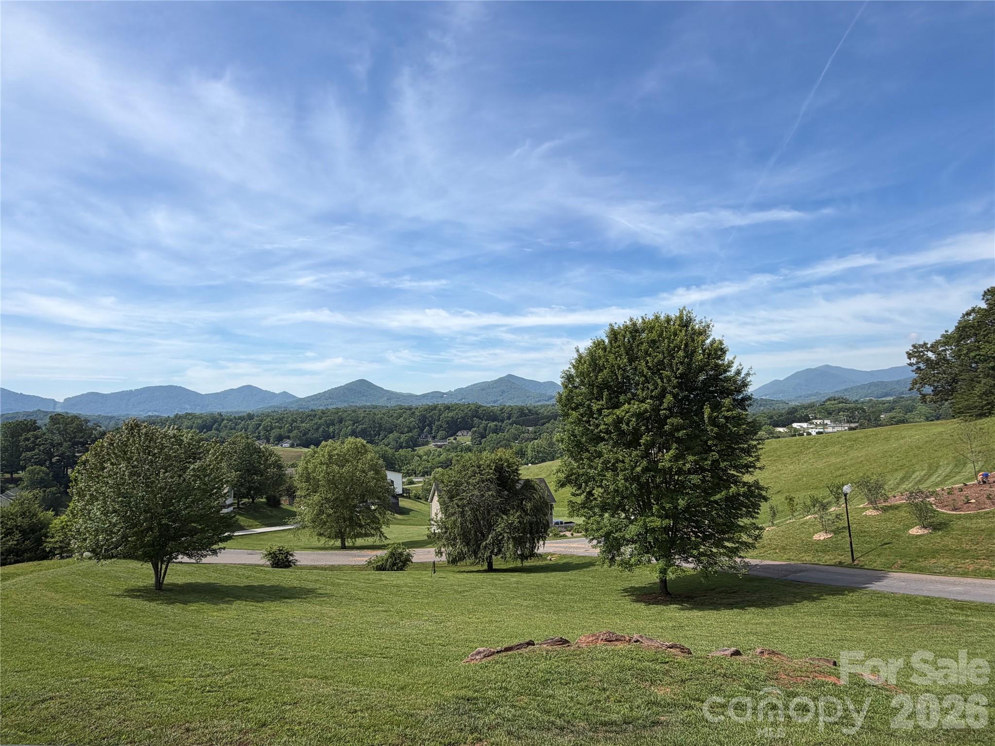 65 Lawson Ridge Road — Leicester