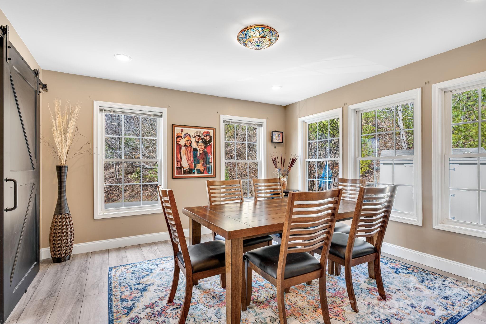 65 Lawson Ridge Road — Leicester