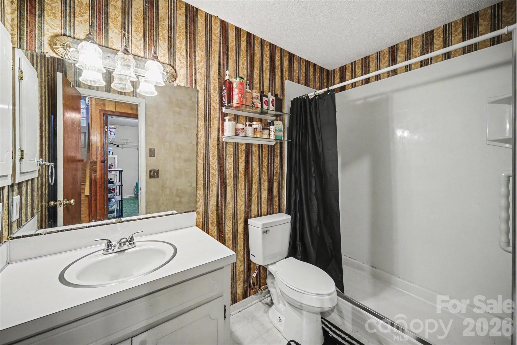 209 Windover Drive — Forest City