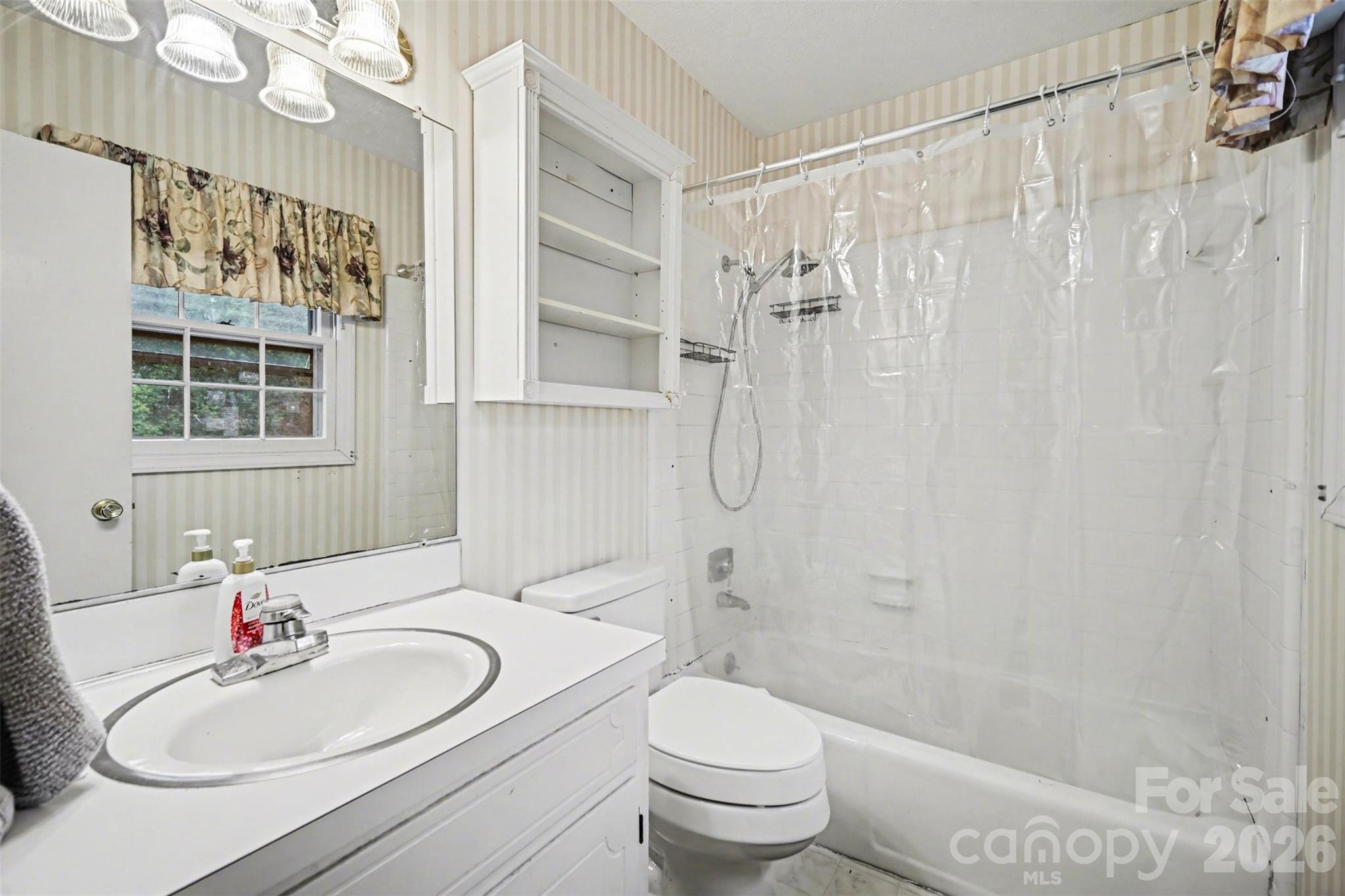 209 Windover Drive — Forest City