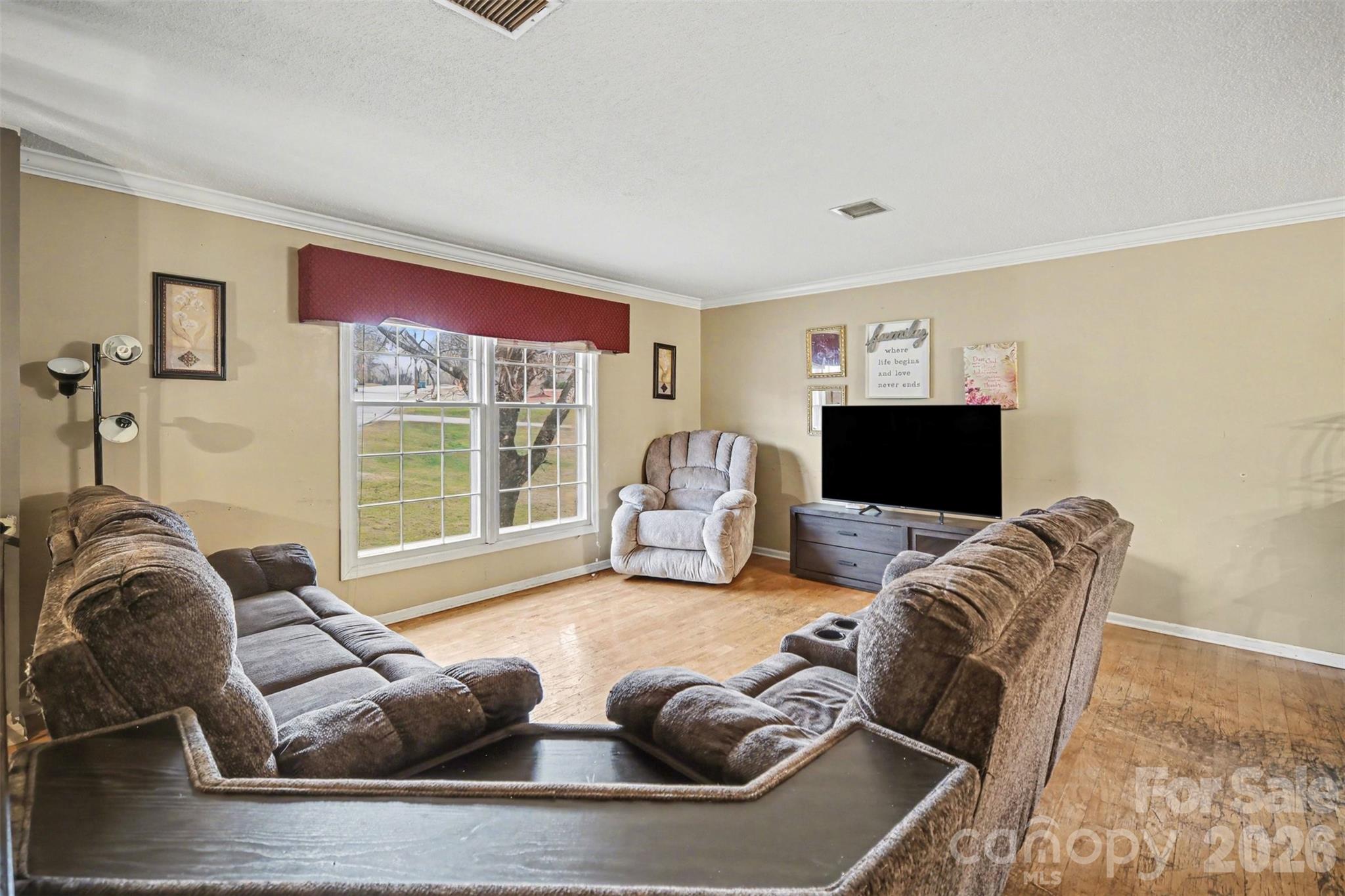 209 Windover Drive — Forest City