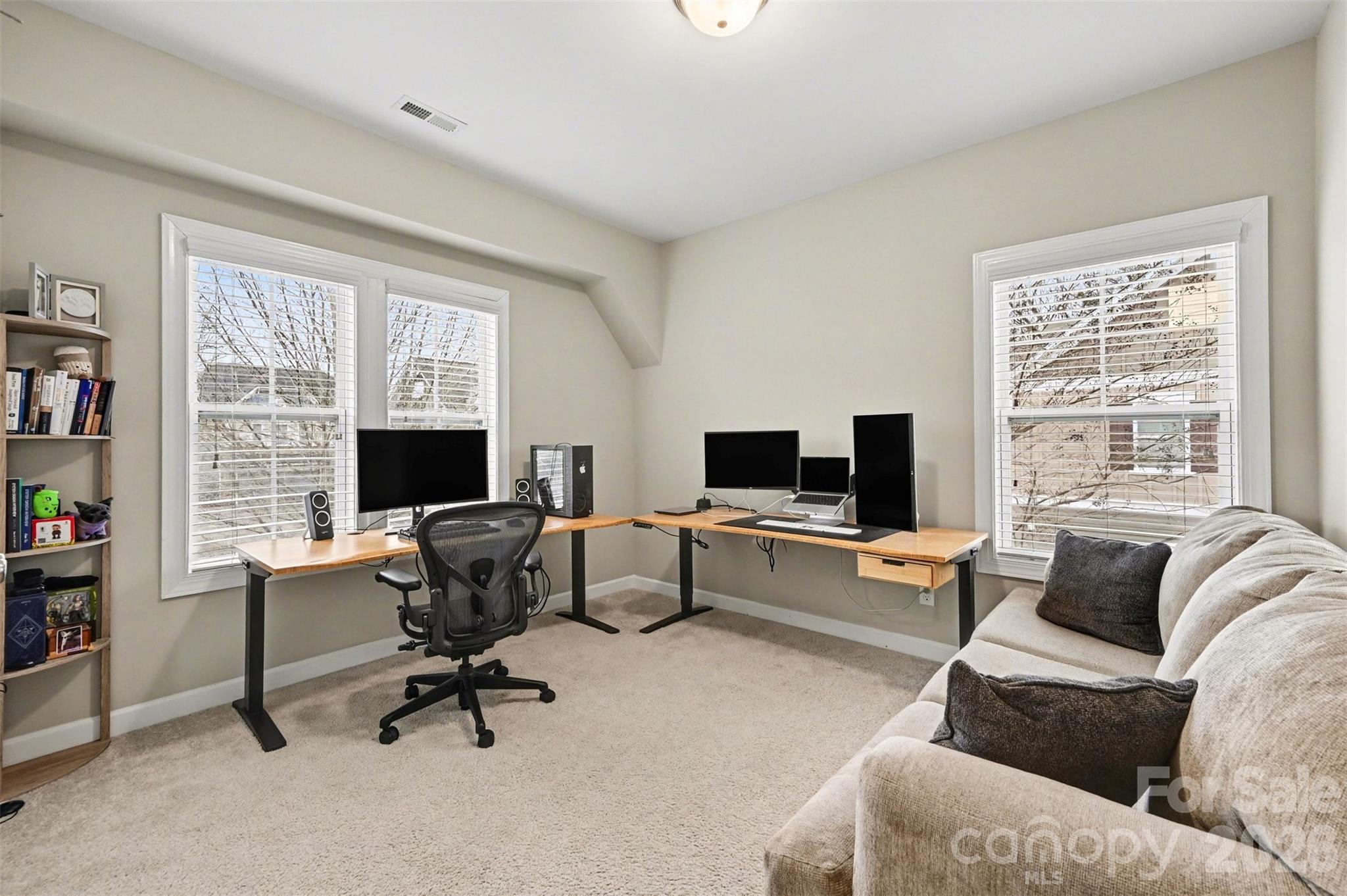 16125 Lost Canyon Way — Charlotte