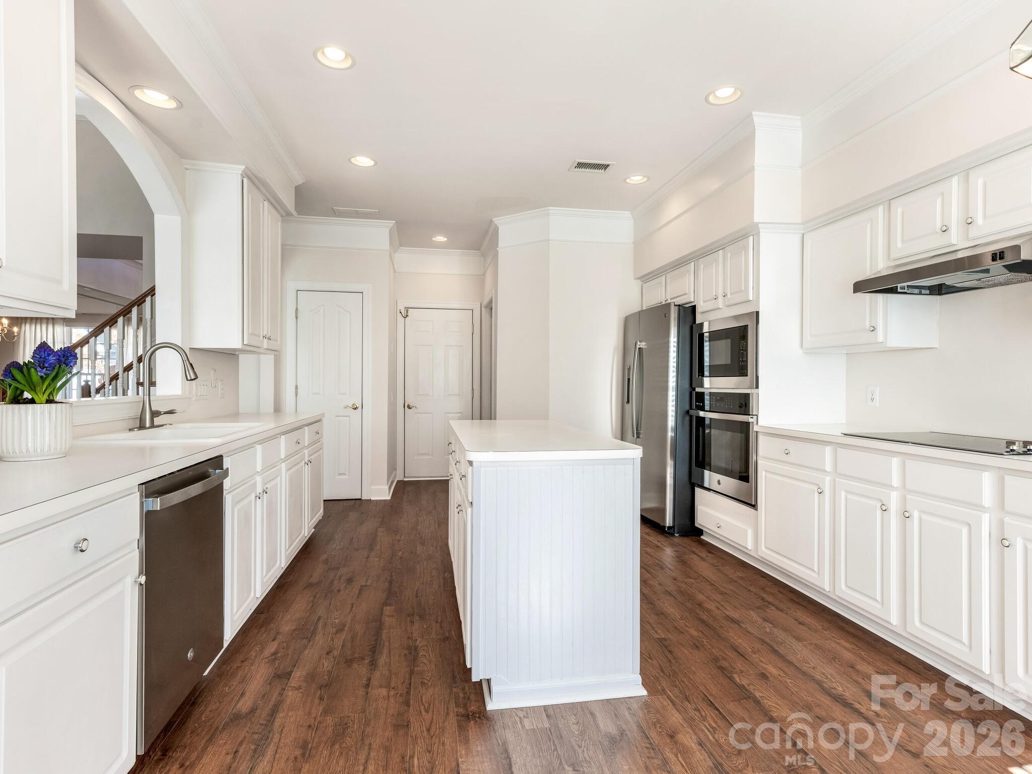429 Eberle Way — Matthews