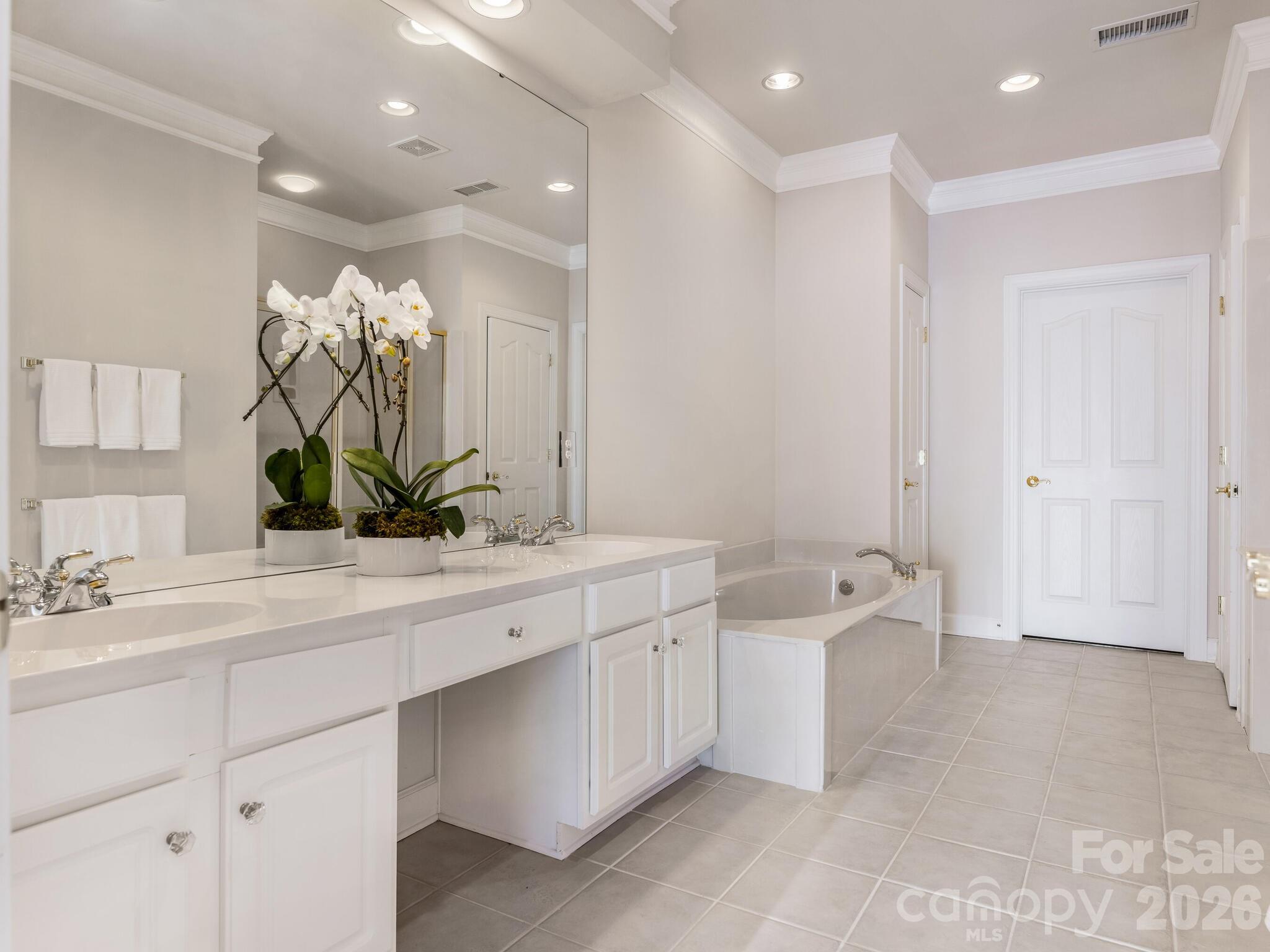 429 Eberle Way — Matthews