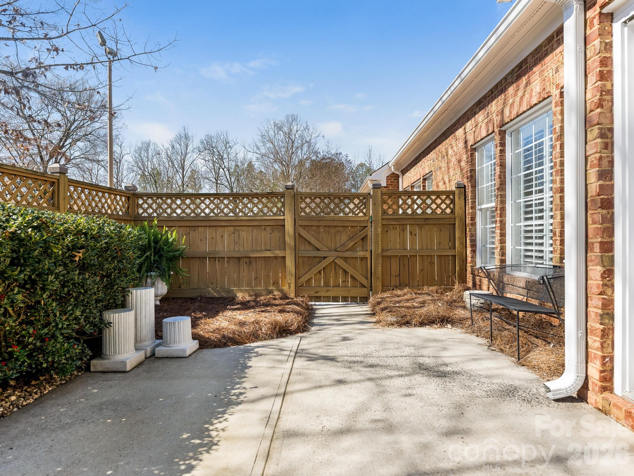 429 Eberle Way — Matthews