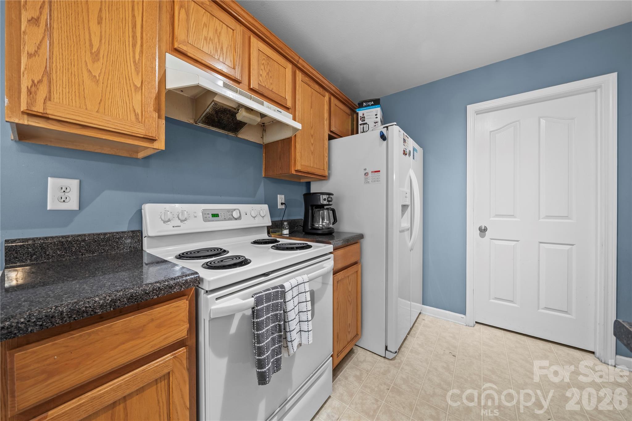 5041 Wallace Creek Lane — Charlotte