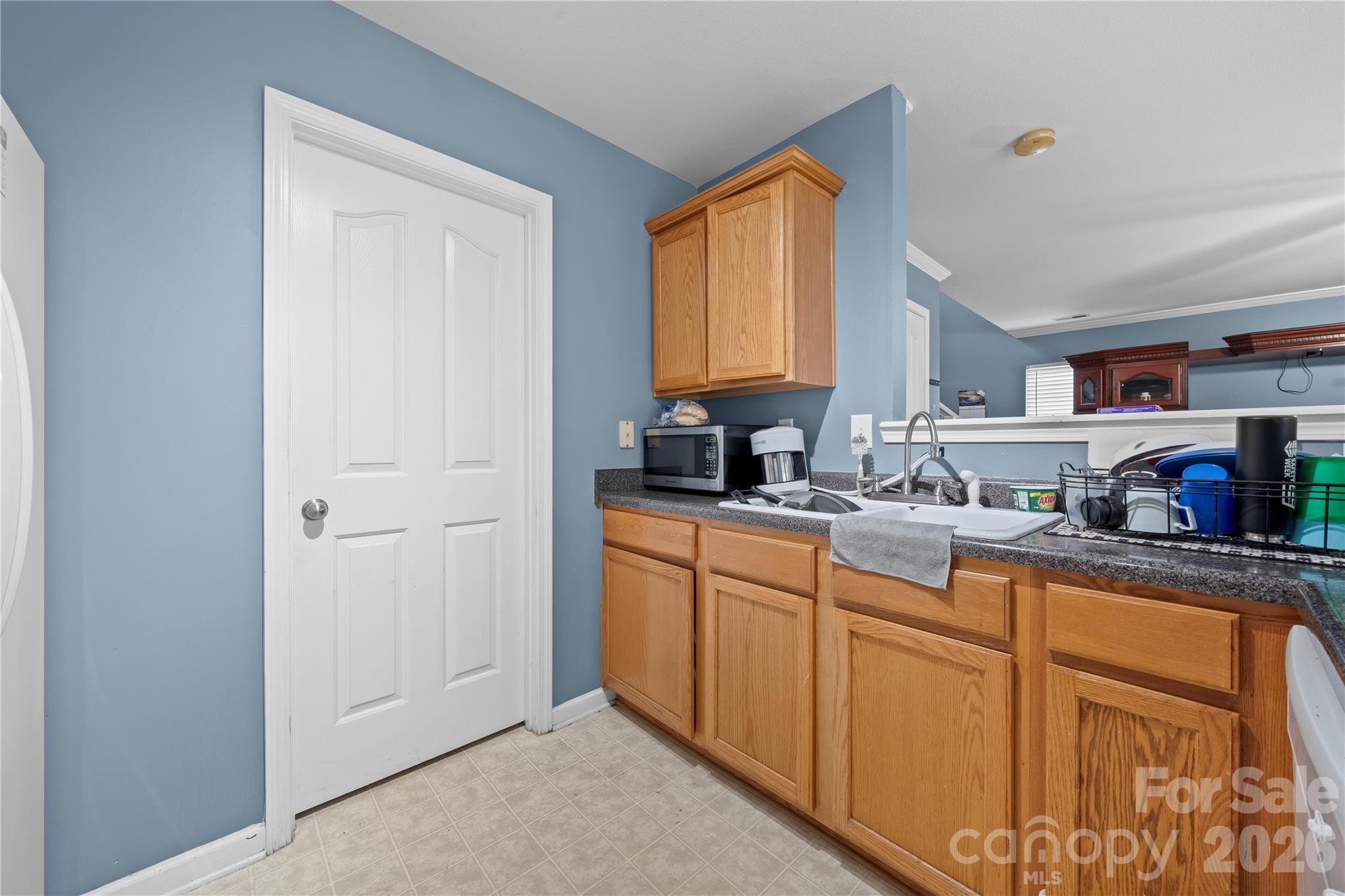 5041 Wallace Creek Lane — Charlotte
