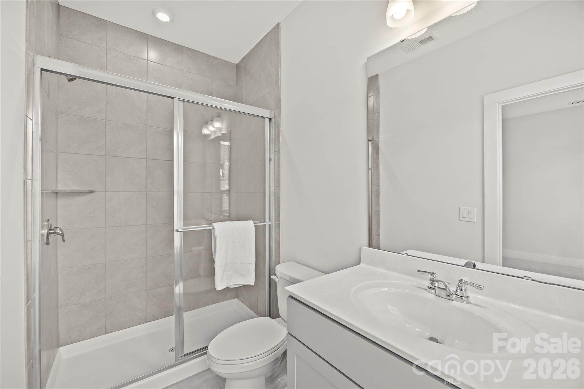 16038 Roscoe Lane — Charlotte