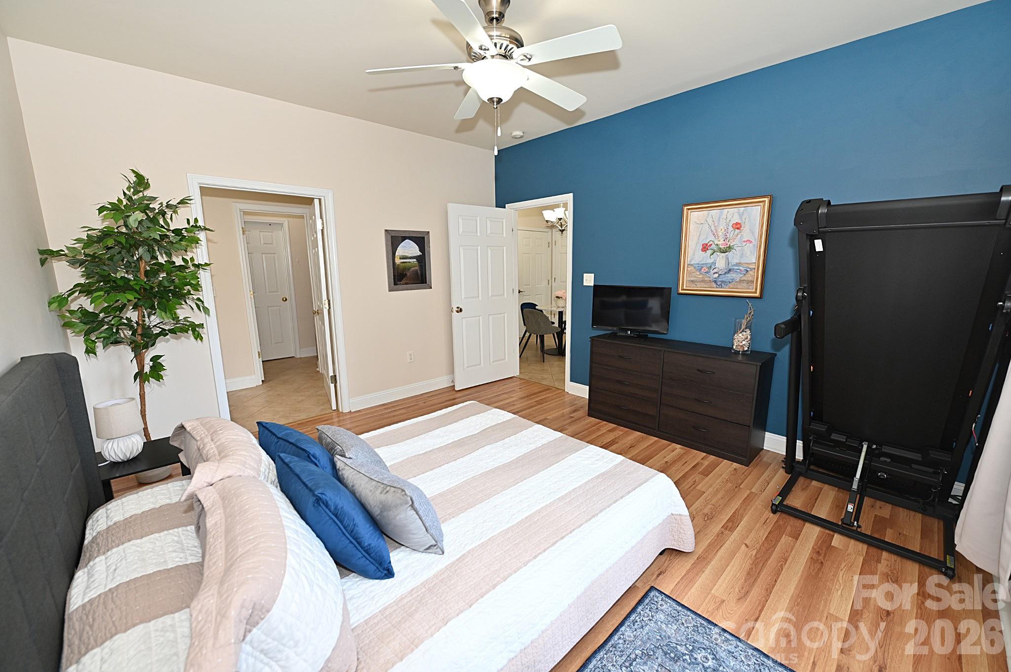 1360 21st Avenue NE — Hickory