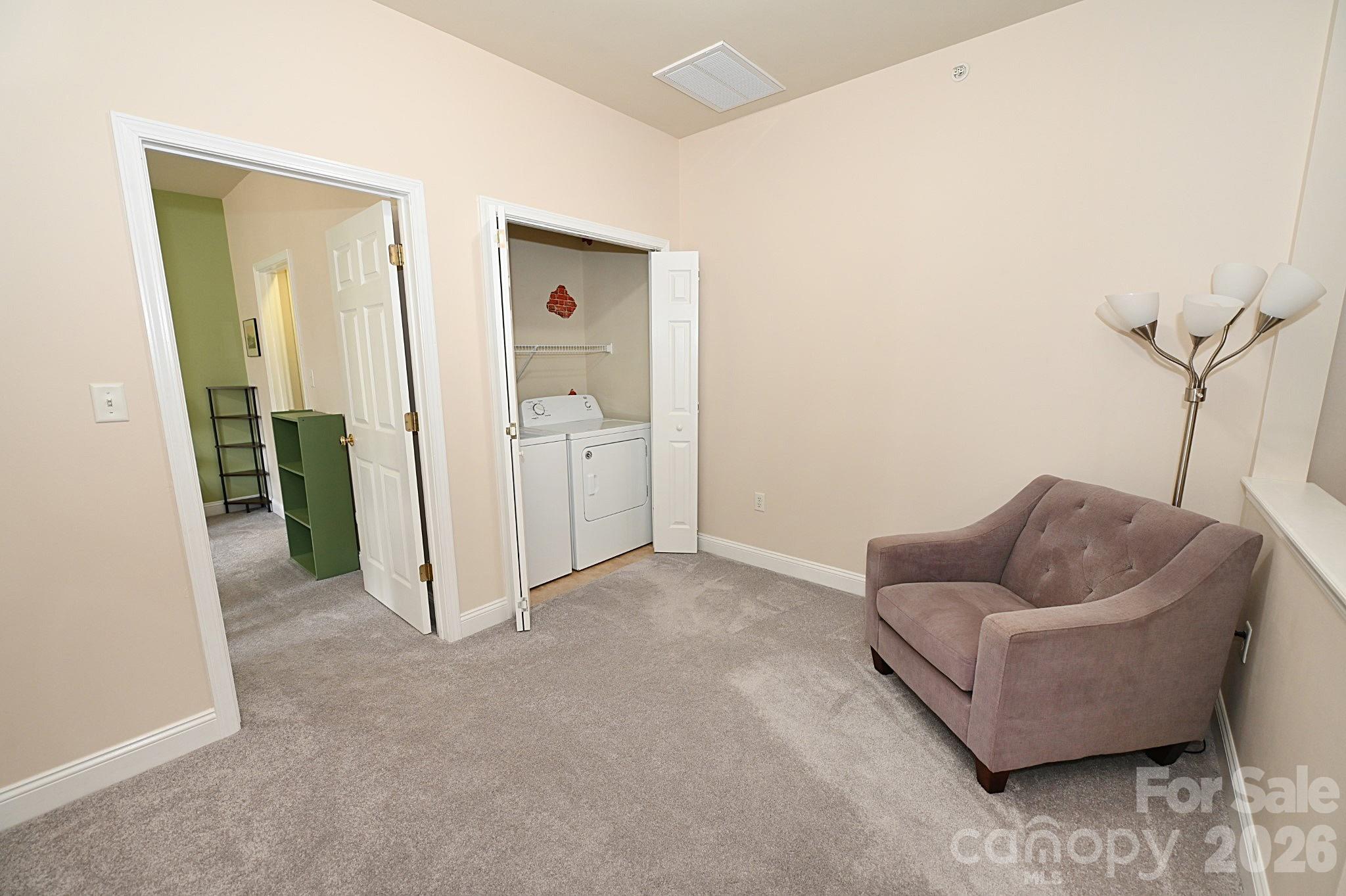 1360 21st Avenue NE — Hickory