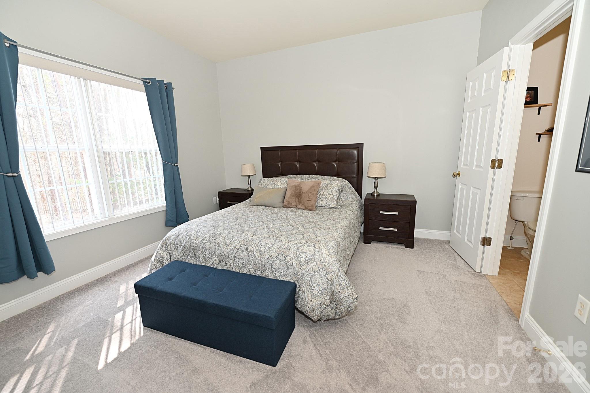 1360 21st Avenue NE — Hickory