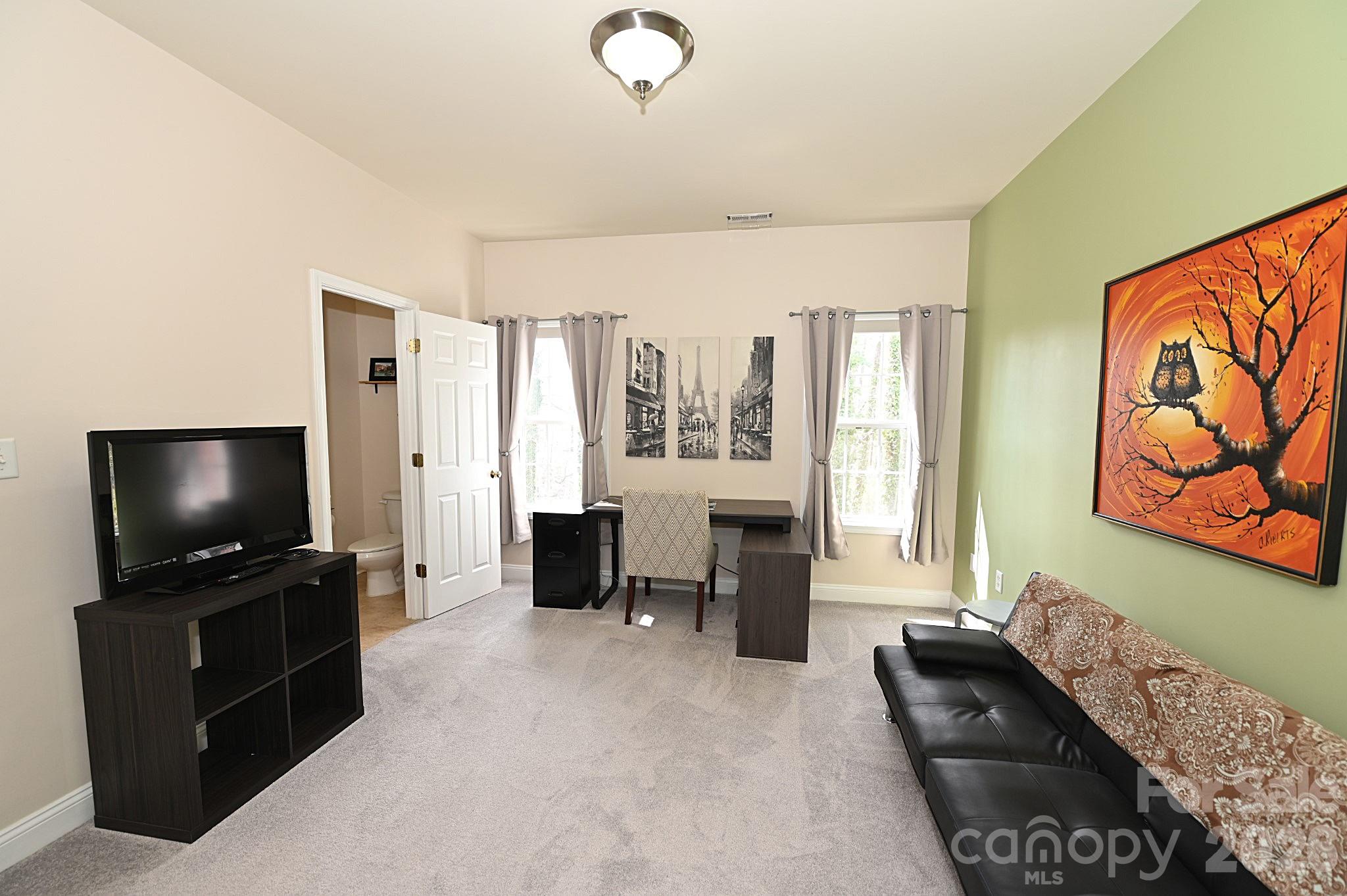 1360 21st Avenue NE — Hickory