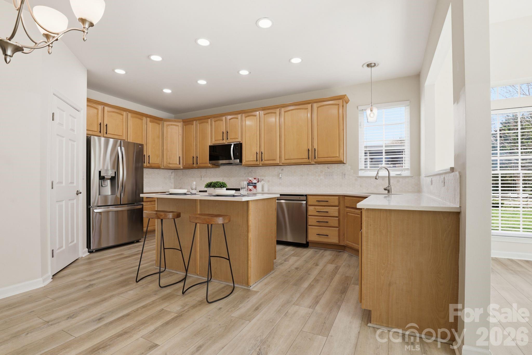 3909 Meadow Green Drive — Charlotte