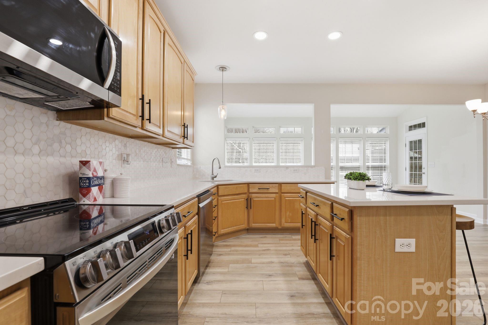 3909 Meadow Green Drive — Charlotte