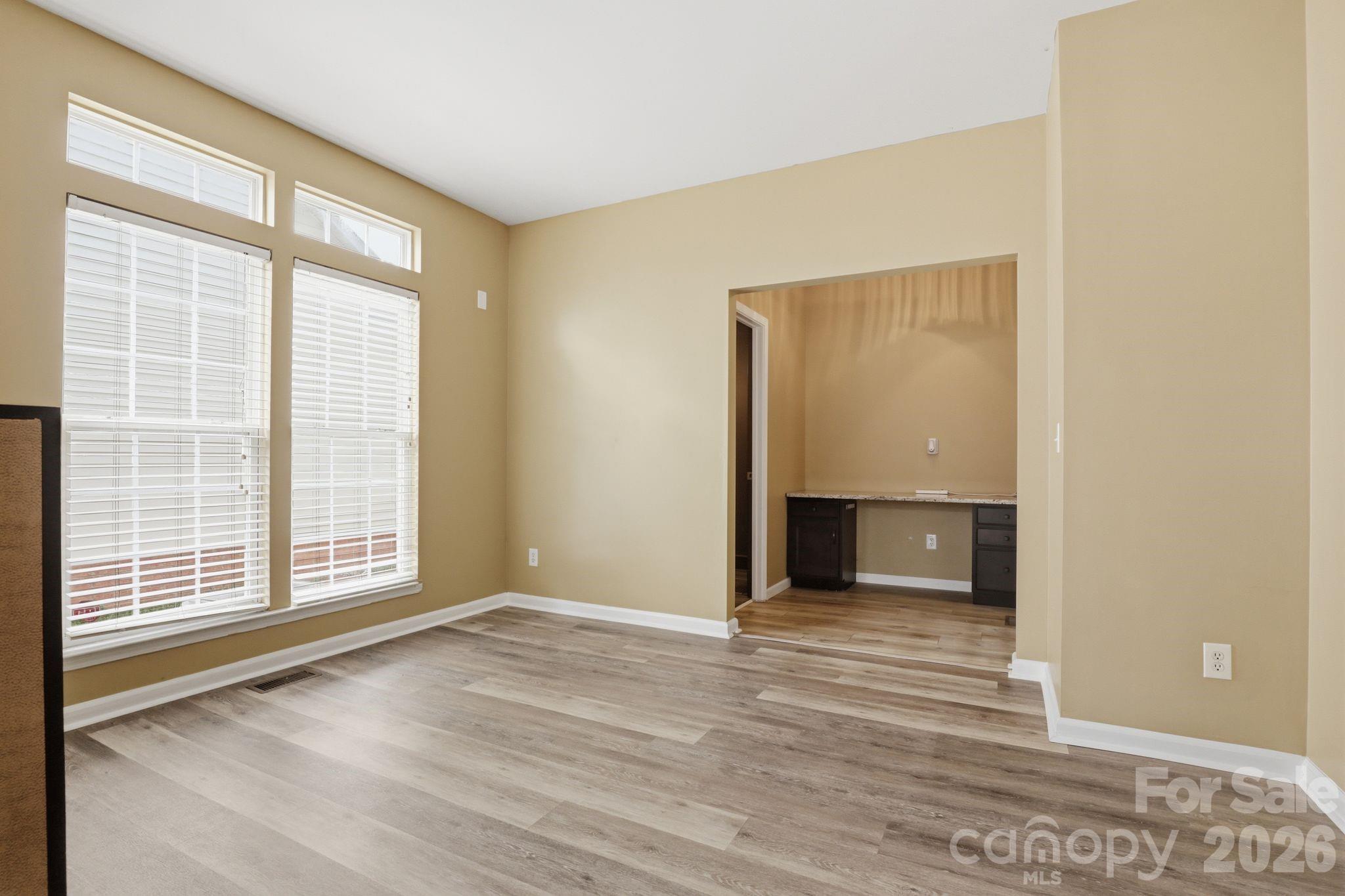 3909 Meadow Green Drive — Charlotte